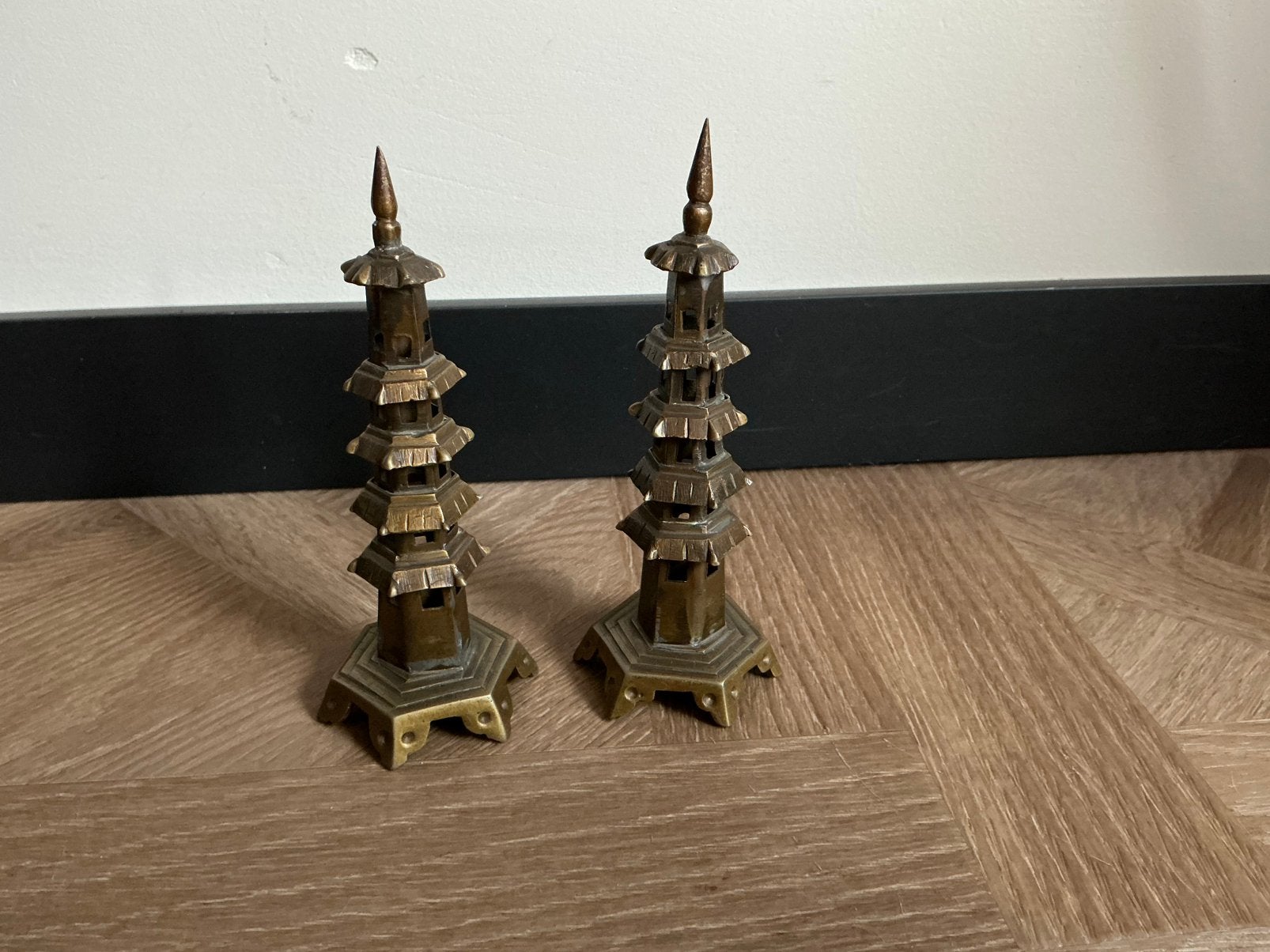 2 koperen pagodes,chineese pagode, Verzenden