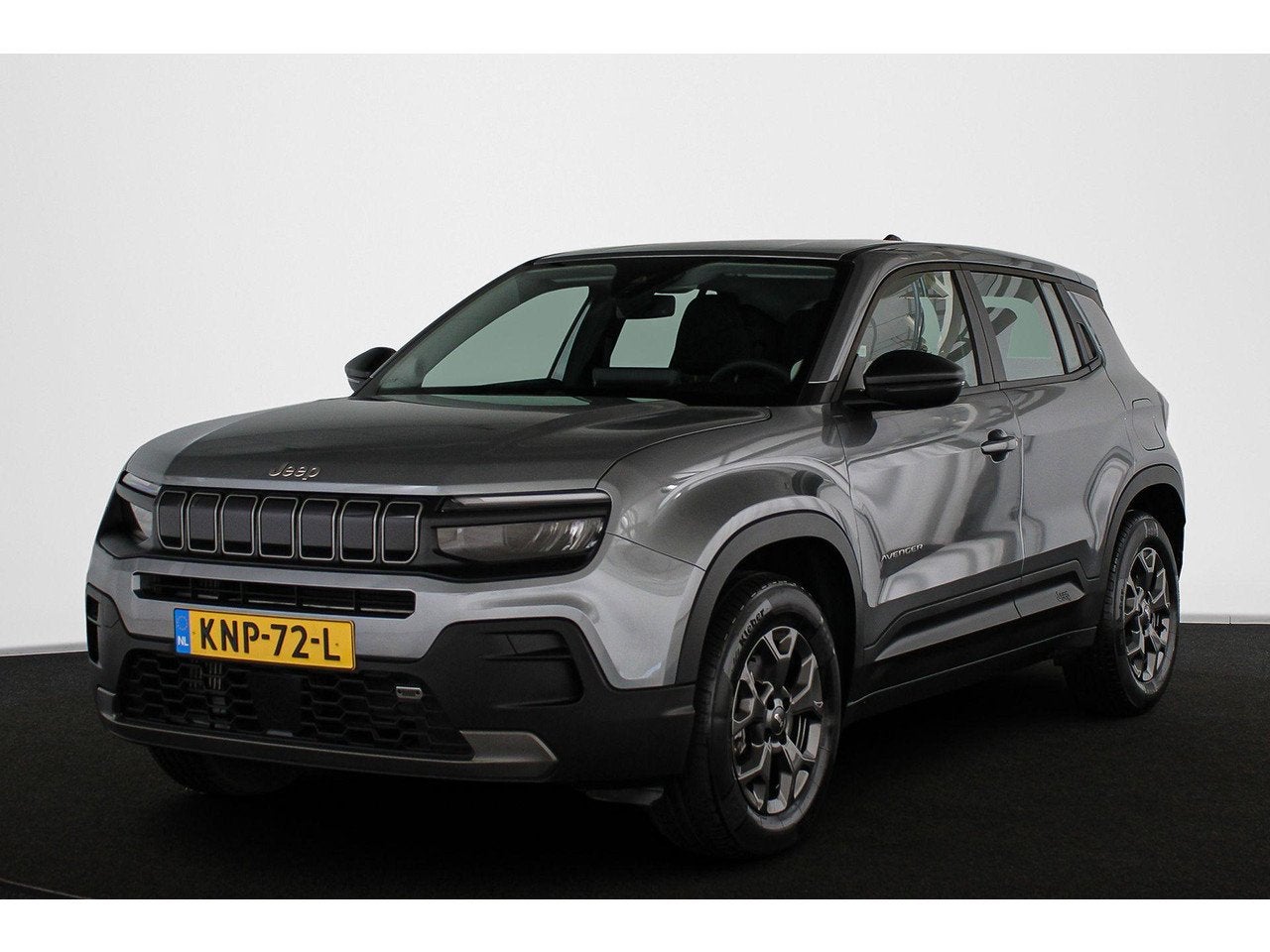 Jeep Avenger 1.2 e-Hybrid Longitude Apple CarPlay 16" LMW, Auto's, Automaat, Gebruikt, 1199 cc, Bedrijf