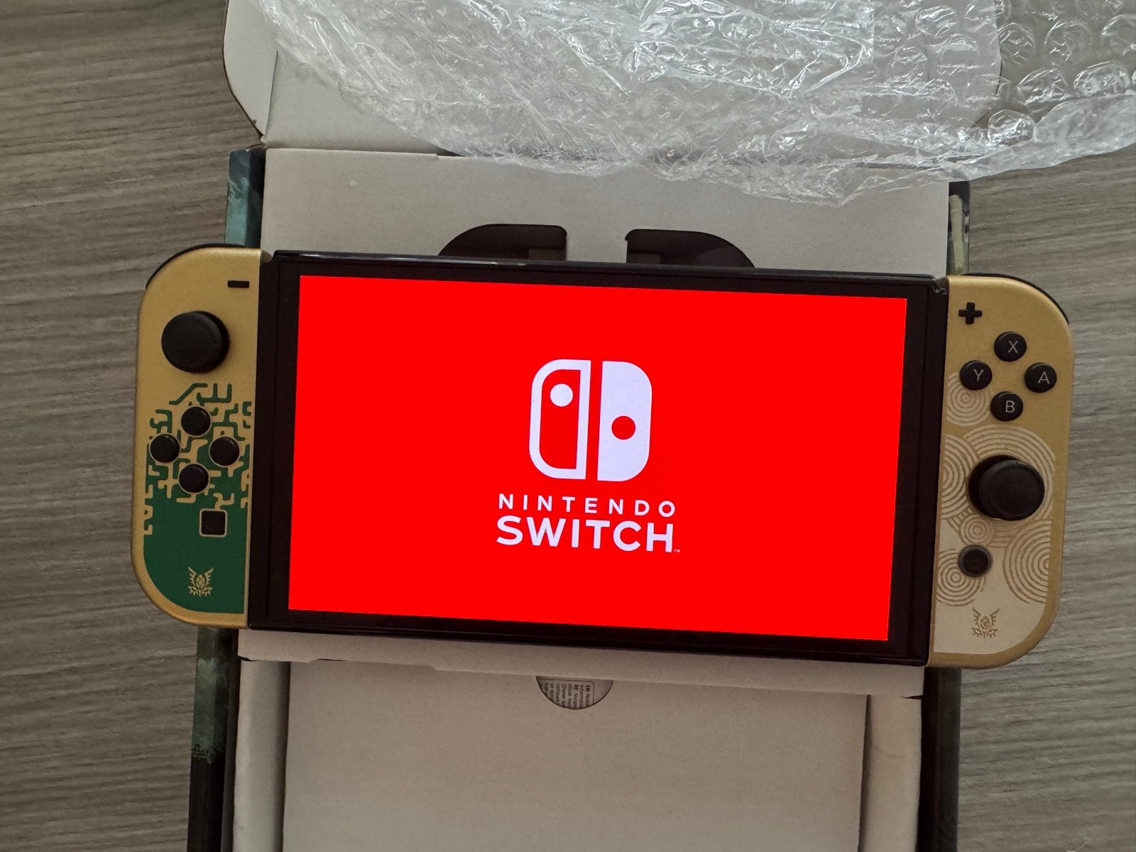 Nintendo Switch OLED Zelda Editie - Zo goed als nieuw