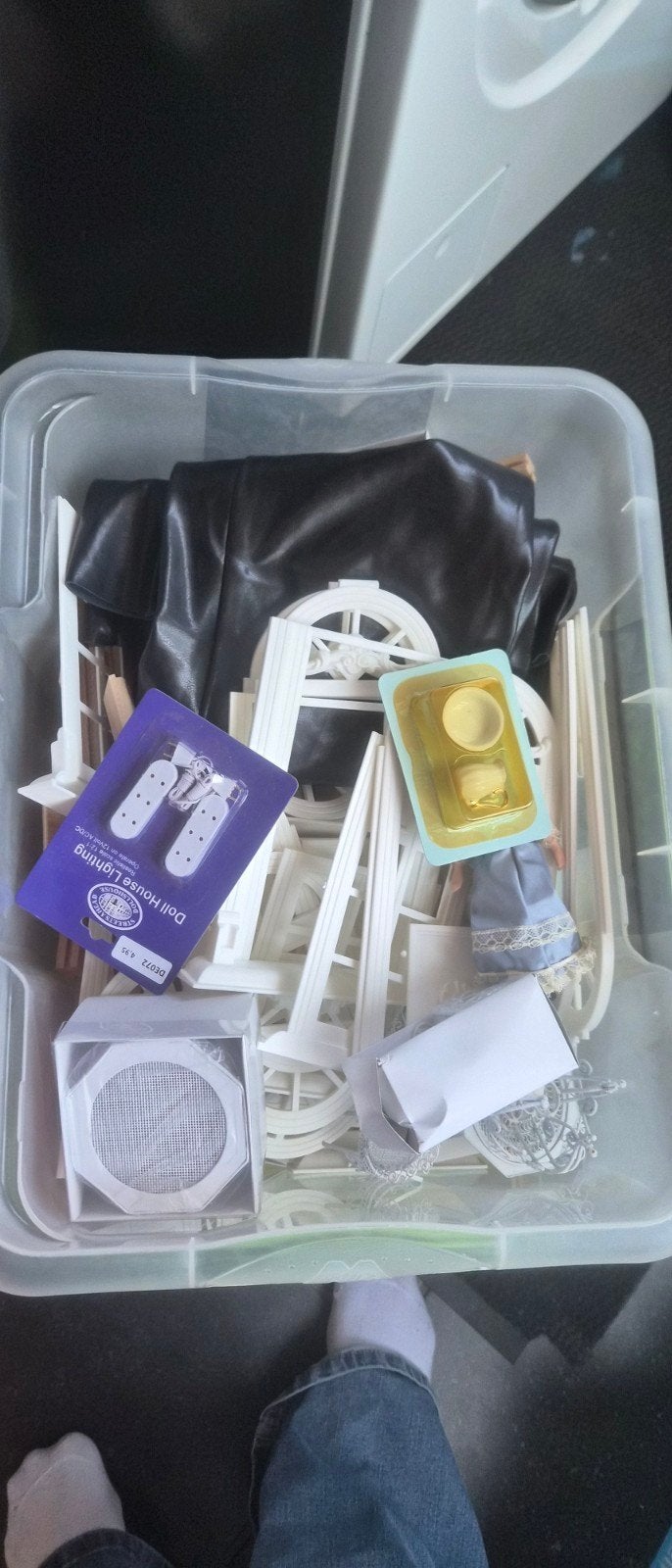 Poppenhuis meubeltjes en onderdelen - Delgado, Ophalen, Gebruikt, Poppenhuis