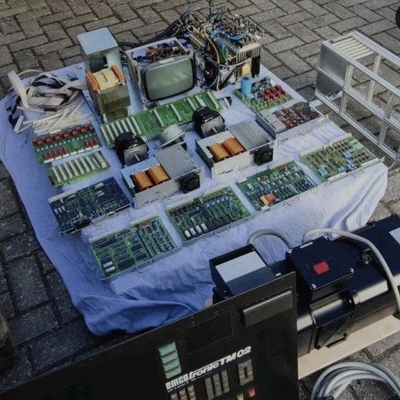 Emco turn 120 Emco VMC 100 Electronic components., Ophalen of Verzenden
