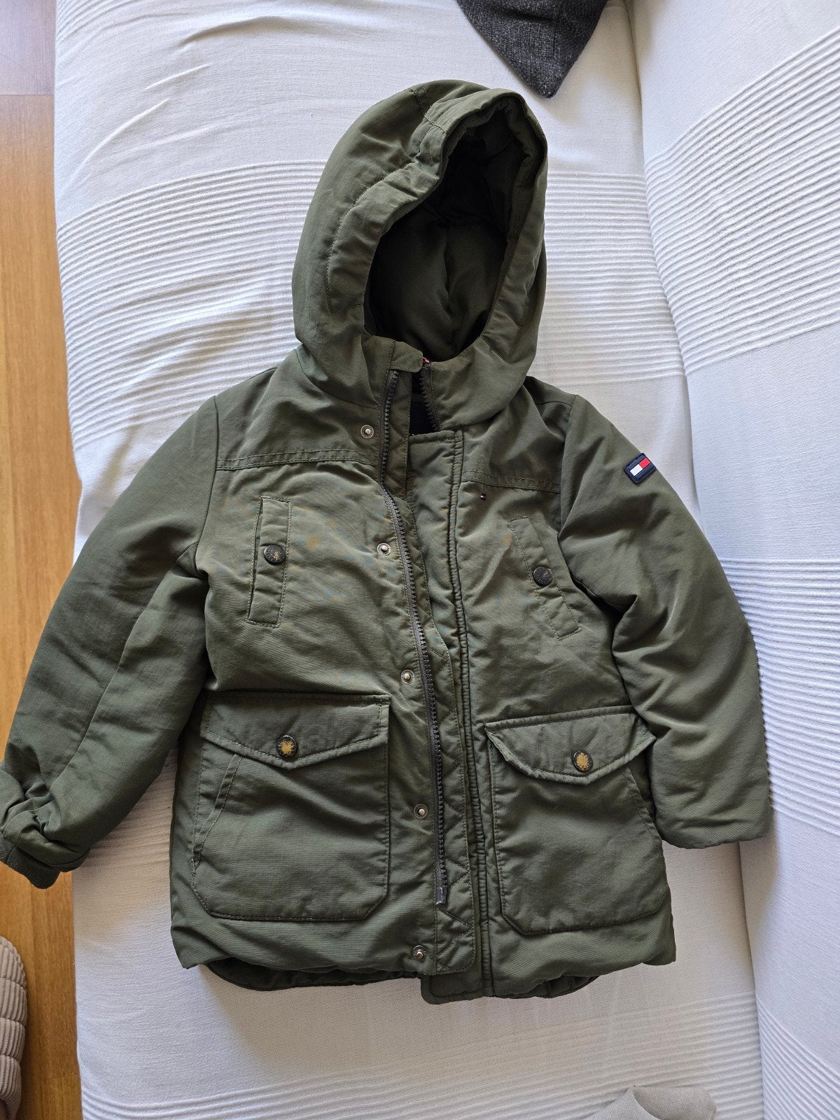 Tommy Hilfiger winterjas / parka – maat 104 – groen, Ophalen of Verzenden, Zo goed als nieuw, Jongen, Jas