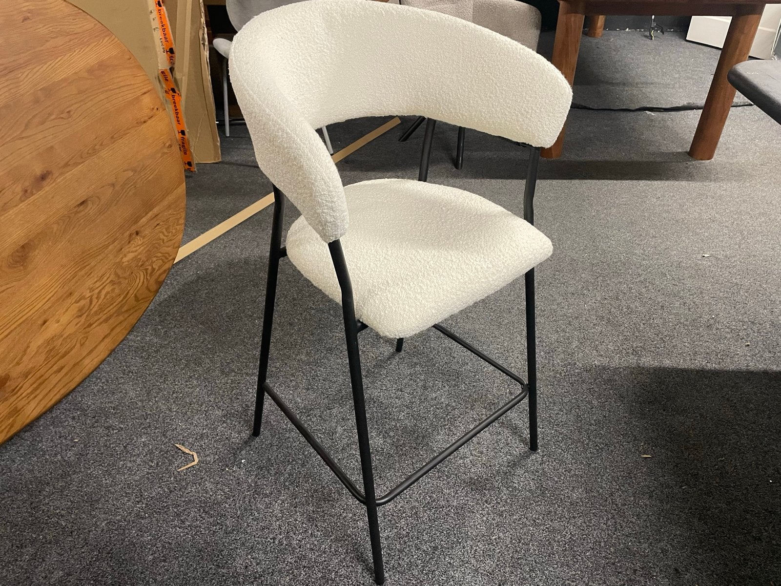 4x Barkrukken Witte Teddy Stof Bekleding, Ophalen, Met voetsteun, 60 tot 90 cm, Nieuw