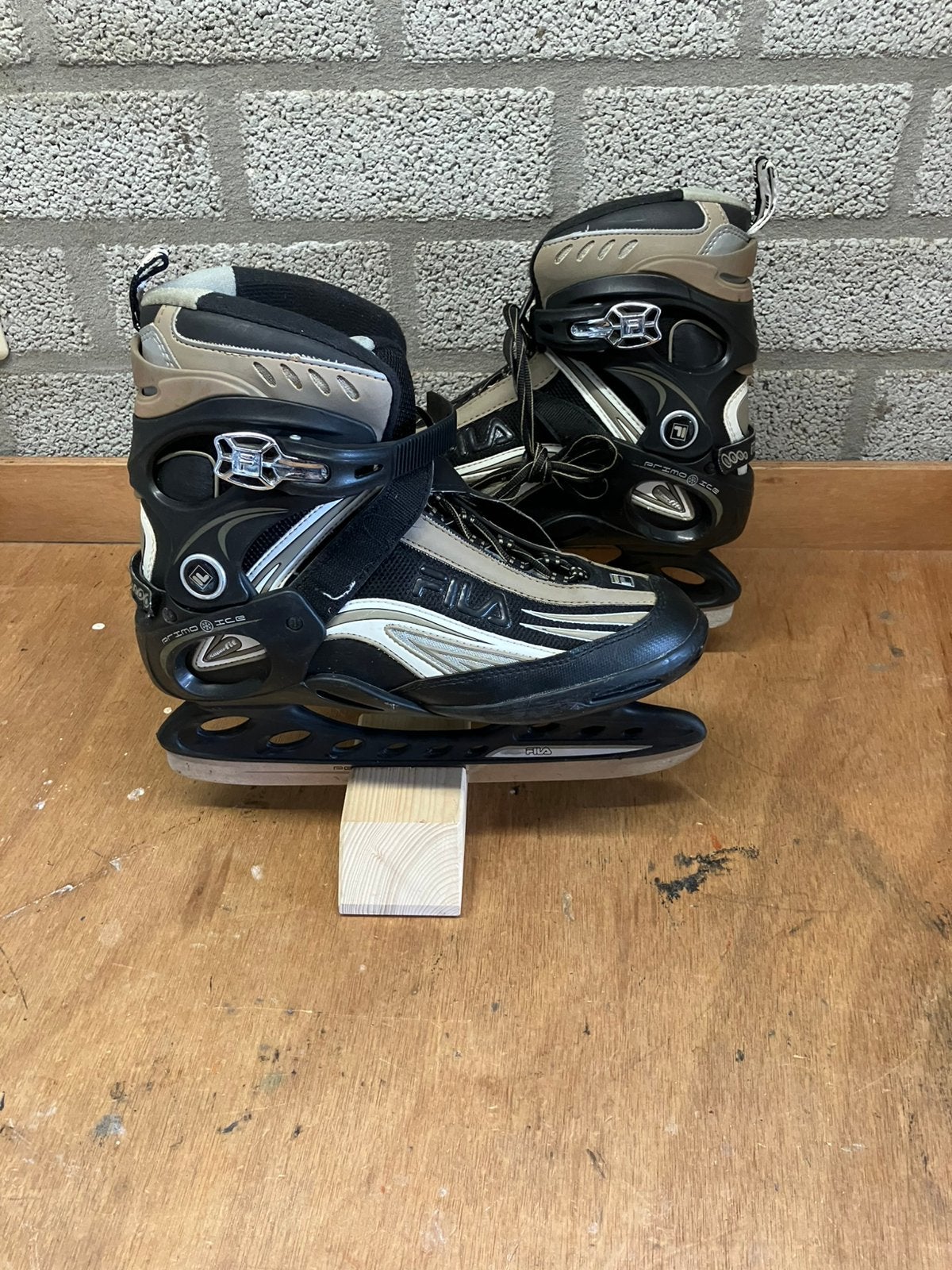 Fila ijshockey schaatsen maat 44, Sport en Fitness, Ophalen of Verzenden, Zo goed als nieuw, IJshockeyschaatsen, Overige merken