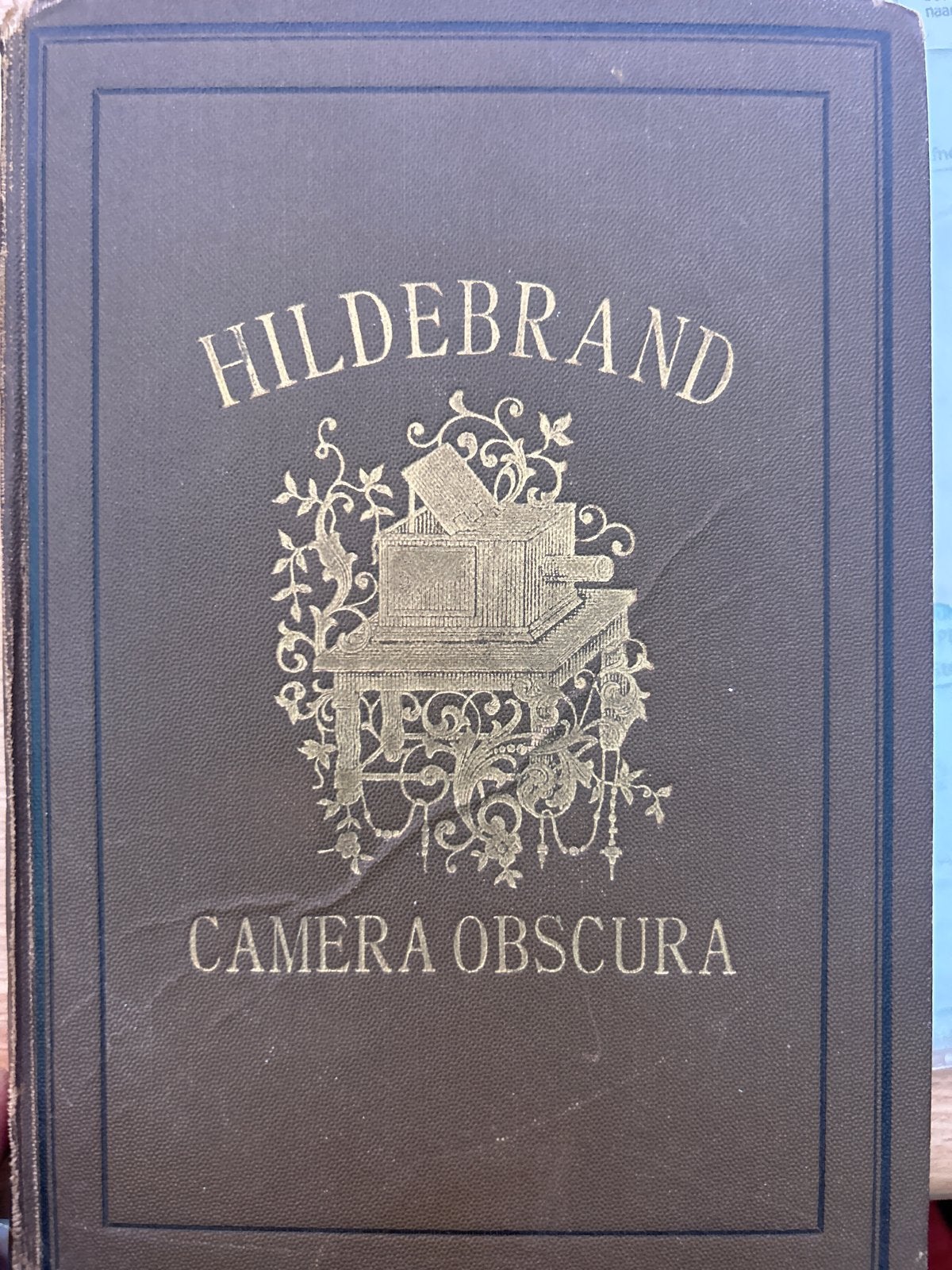 Hildebrand Camera Obscura Boek, Ophalen of Verzenden, Gelezen, Fotografie algemeen