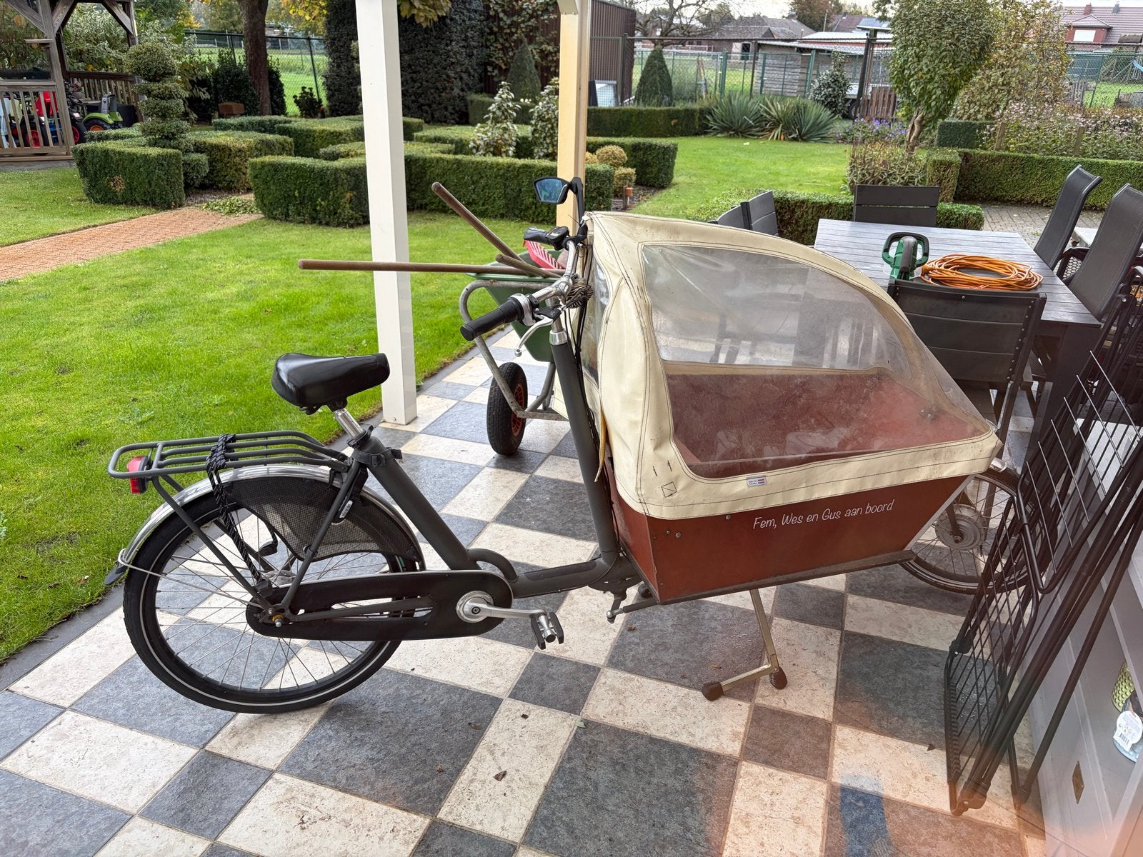 Bakfiets met huif, Gebruikt, Huif, 2 kinderen, Trommelrem