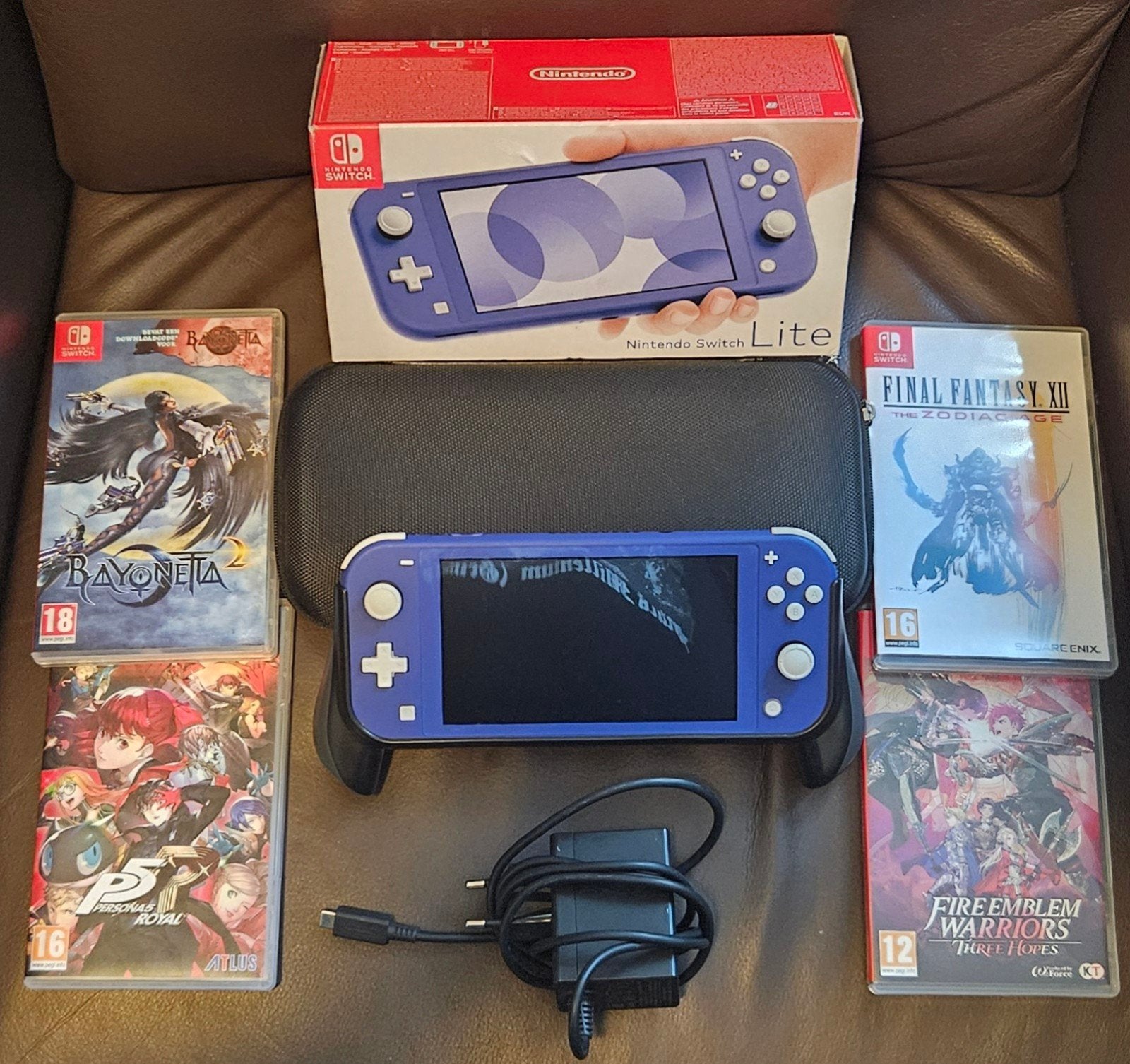 Nintendo Switch met van alles erbij zgan, Ophalen, Turquoise, Zo goed als nieuw, Met beschermhoes of tas