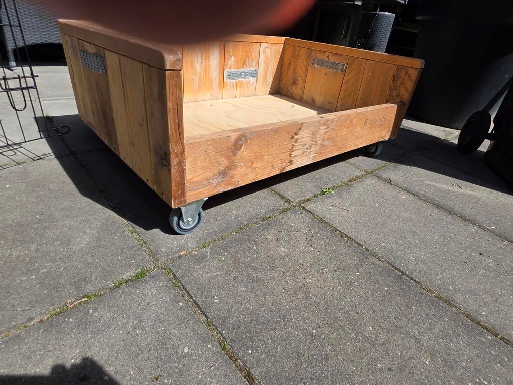 Steigerhouten hondenbak op wielen, Dieren en Toebehoren, Hondenmanden, Ophalen, Gebruikt, Overige