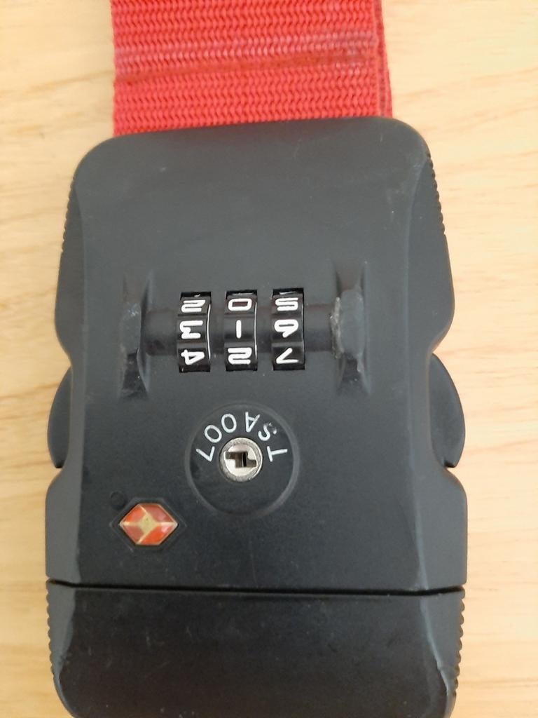 Kofferriem Samsonite met cijfer en TSA slot, Hard kunststof, Slot, Ophalen of Verzenden, Zo goed als nieuw