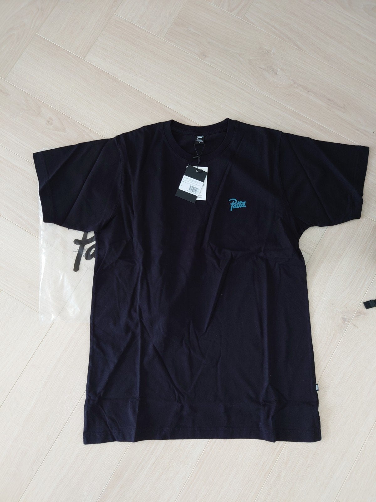 Patta x Nike t - shirt " Get familiar" maat Small nieuw, Verzenden, Zwart, Nieuw, Patta