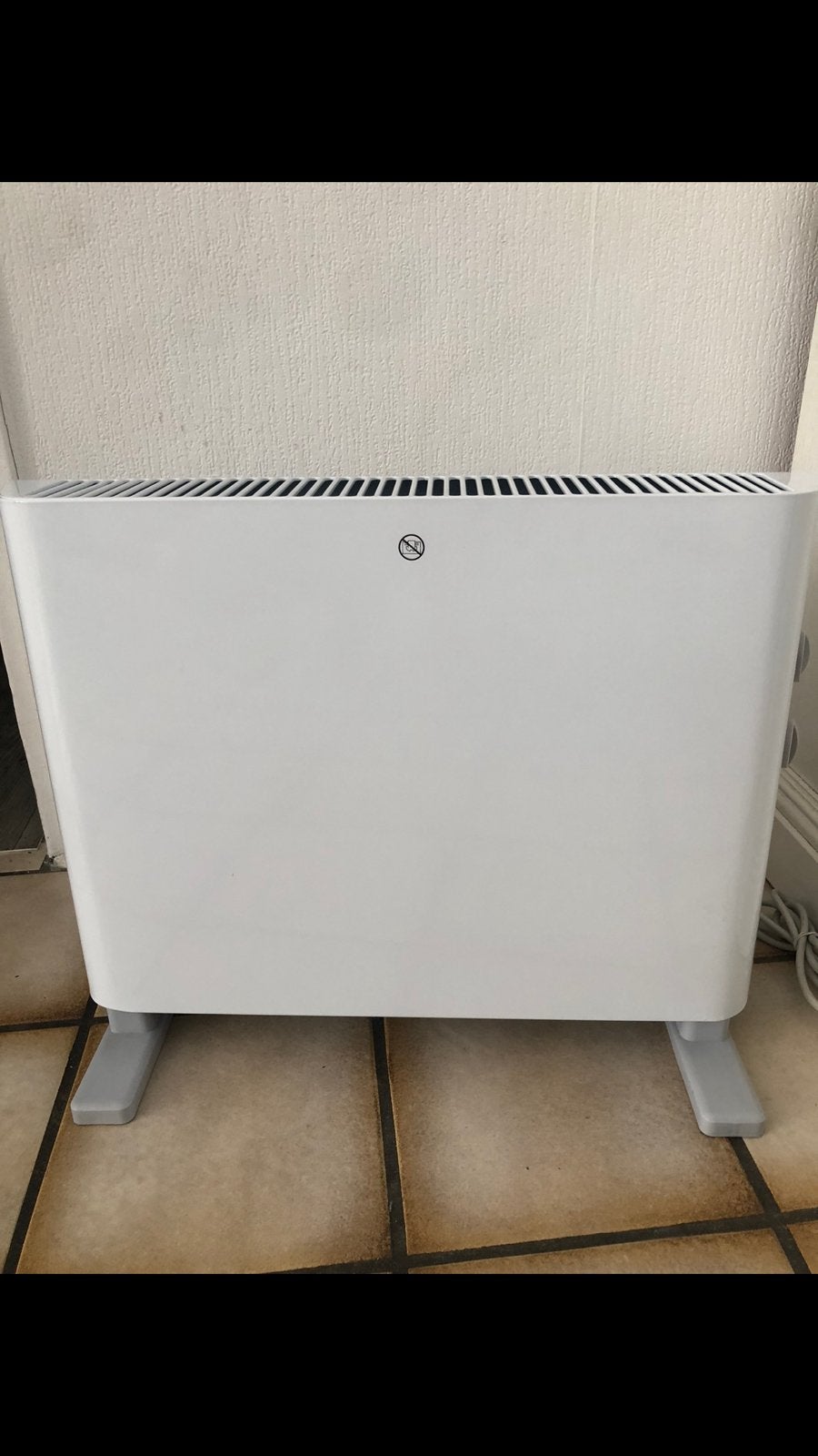 Een jaar oude elektrische kachel van 1800 watt bijna nieuw, Ophalen, 30 tot 80 cm, Kachel, Minder dan 60 cm