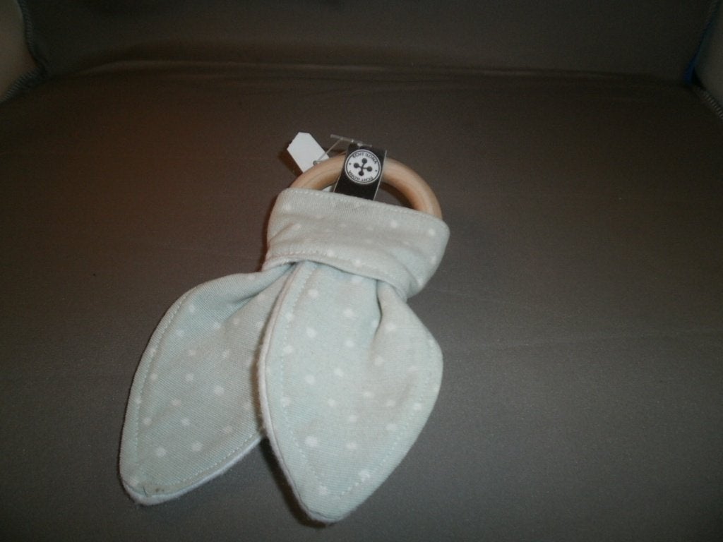 baby houten ring met tut stofje badstof katoen wit roze leuk, Overige typen, Nieuw, Ophalen of Verzenden, Klein (minder dan 20 cm)