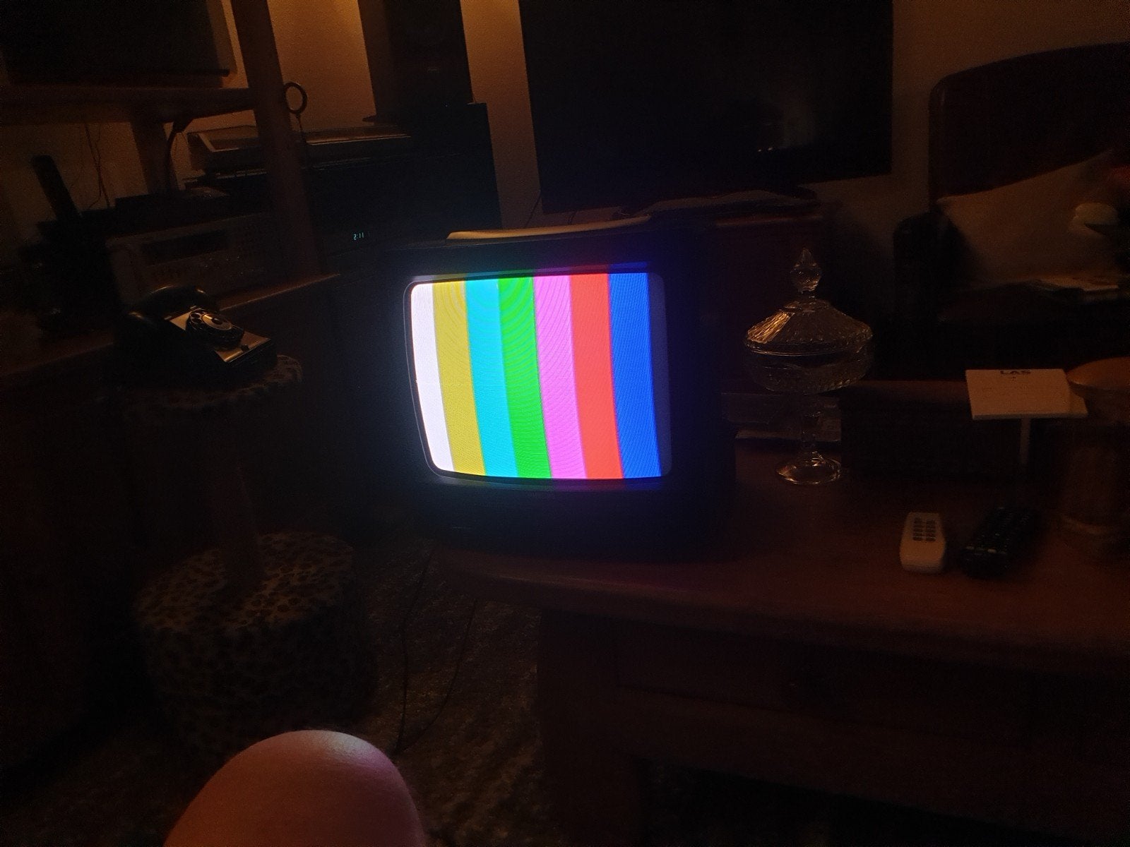 Oude CRT TV met kleurenbeeld, ideaal voor retro gaming, Ophalen of Verzenden, Gebruikt, Minder dan 40 cm, Overige merken