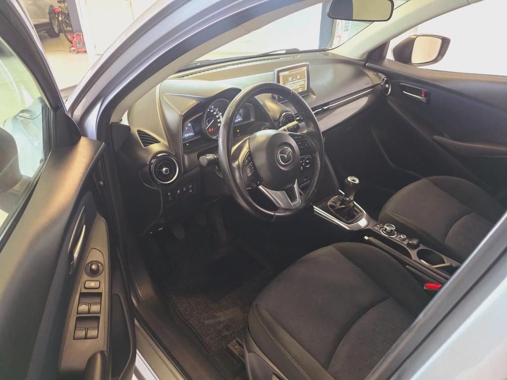 Mazda 2 1.5 Skyactiv-G S|GARANTIE|APK04-2027|CRUISE|STOELVER, Gebruikt, 4 cilinders, Bedrijf, Handgeschakeld