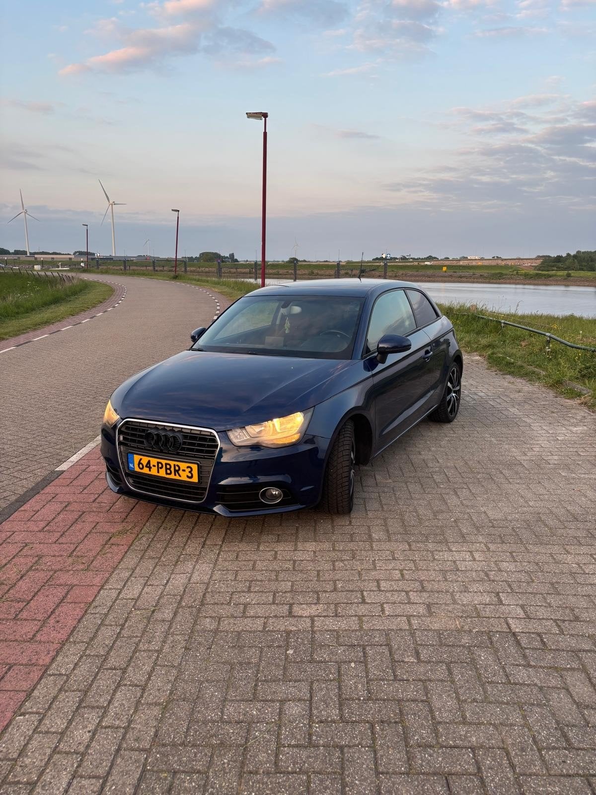 Audi A1 1.4 Tfsi 90KW S-tronic 2011 Blauw, Auto's, Audi, Stof, A1, Zwart, 4 cilinders