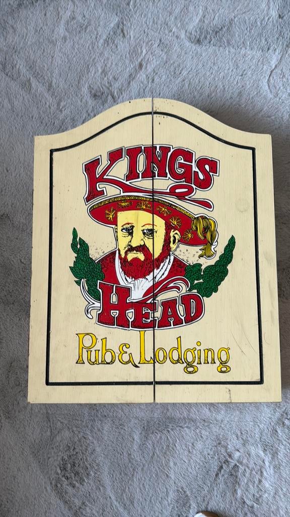 Dartbord cabinet Kings Head - dartbordkast - dartbord ombouw, Sport en Fitness, Darts, Ophalen, Gebruikt, Overige typen