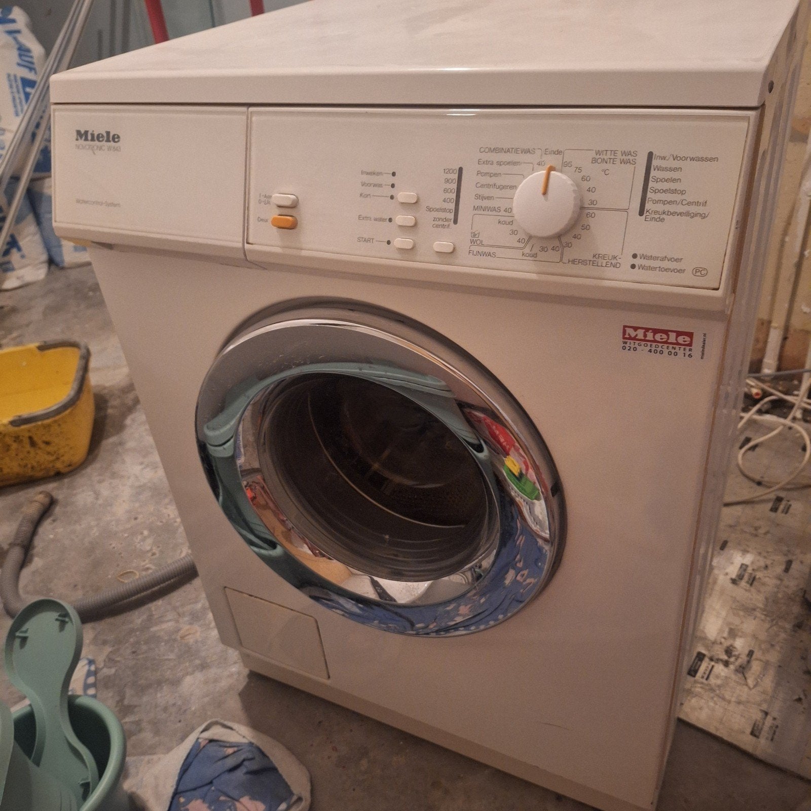 Oude wasmachine, Miele, Ophalen, 1200 tot 1600 toeren, Gebruikt, Voorlader