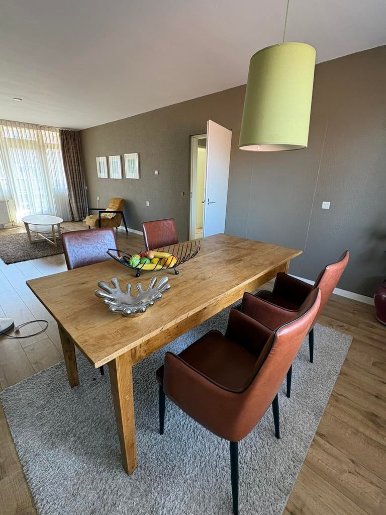 Eettafel en 4 eetkamerstoelen van fonq, Huis en Inrichting, Tafels | Eettafels, Ophalen, Gebruikt, 50 tot 100 cm, 150 tot 200 cm