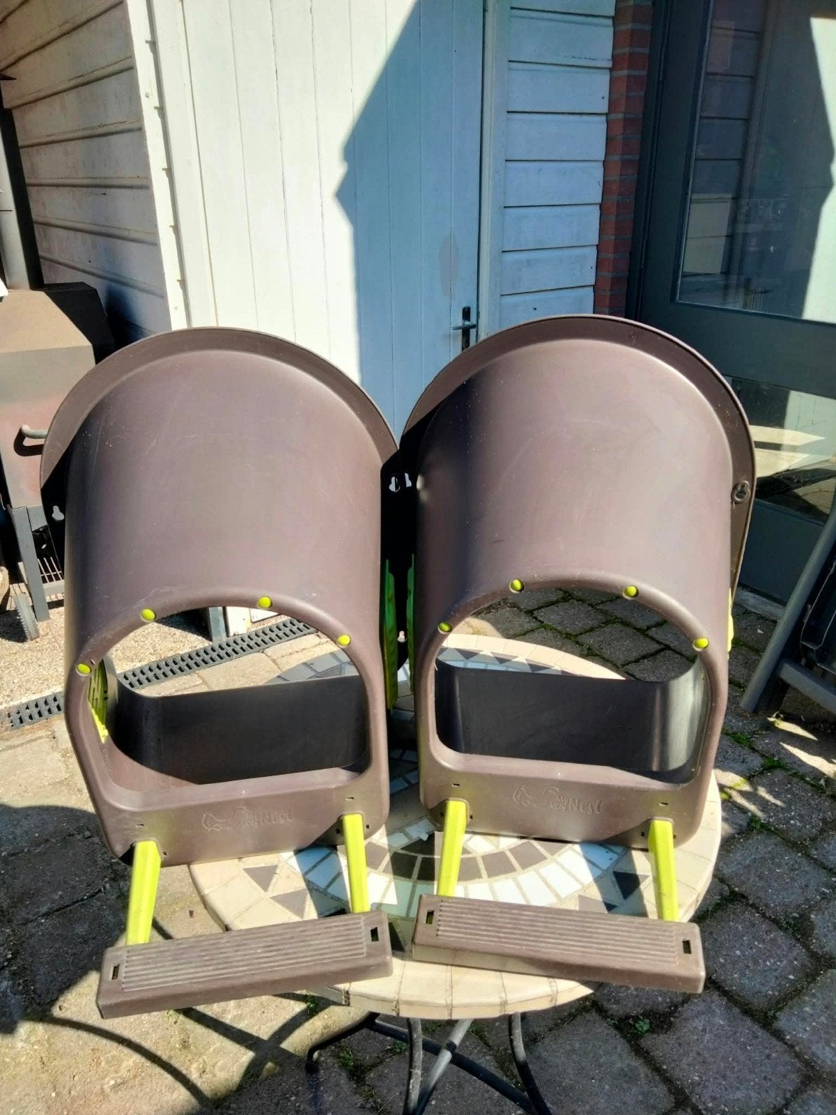 2 kippenleghokken, Dieren en Toebehoren, Ophalen of Verzenden, Drinken en Voederen