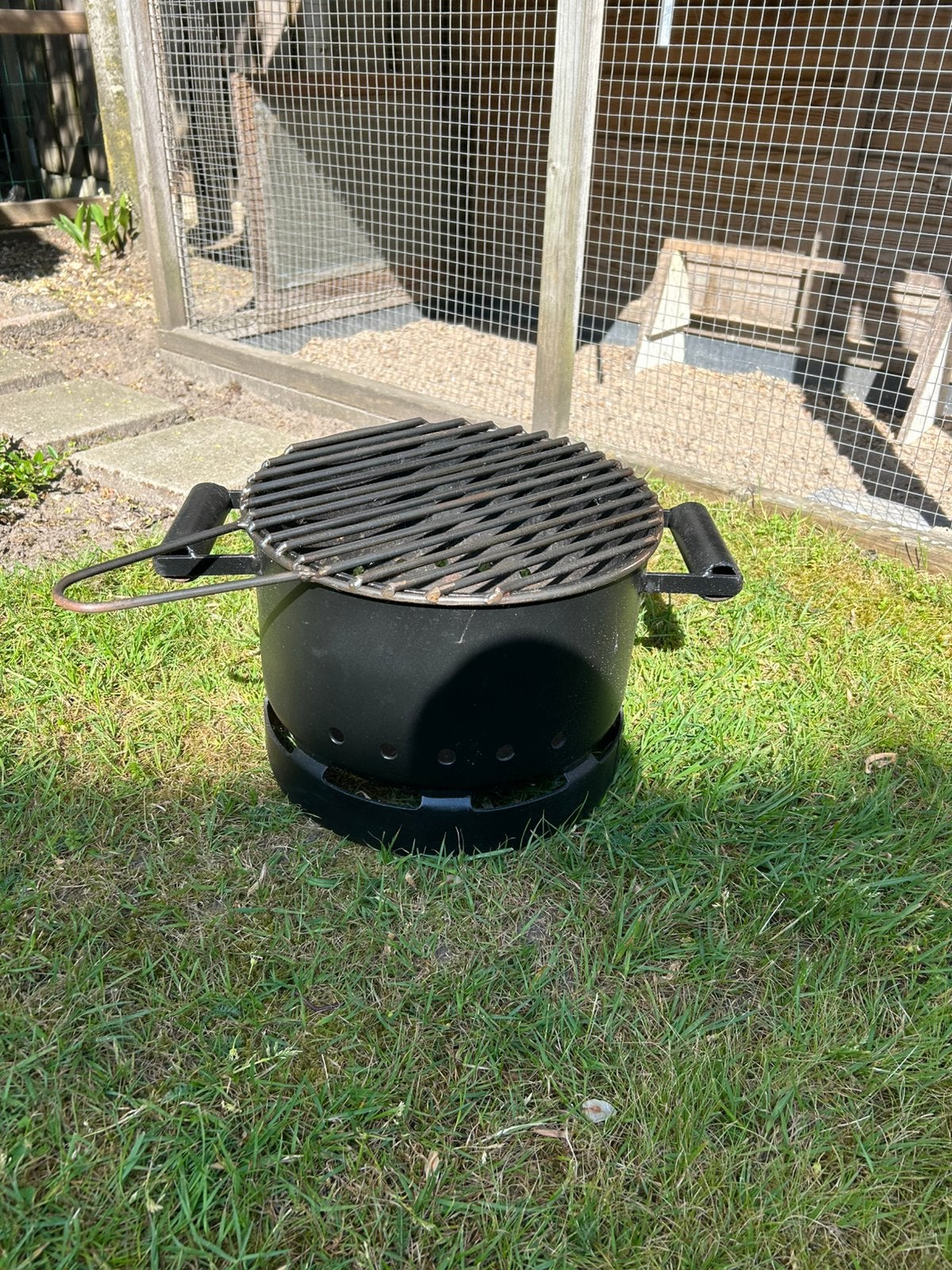 Te koop vuurton met bqq rooster camper vuurkorf camping, Ophalen, Amer 2 7333lp apeldoorn, Hademohaarden@outlook.com, Nieuw