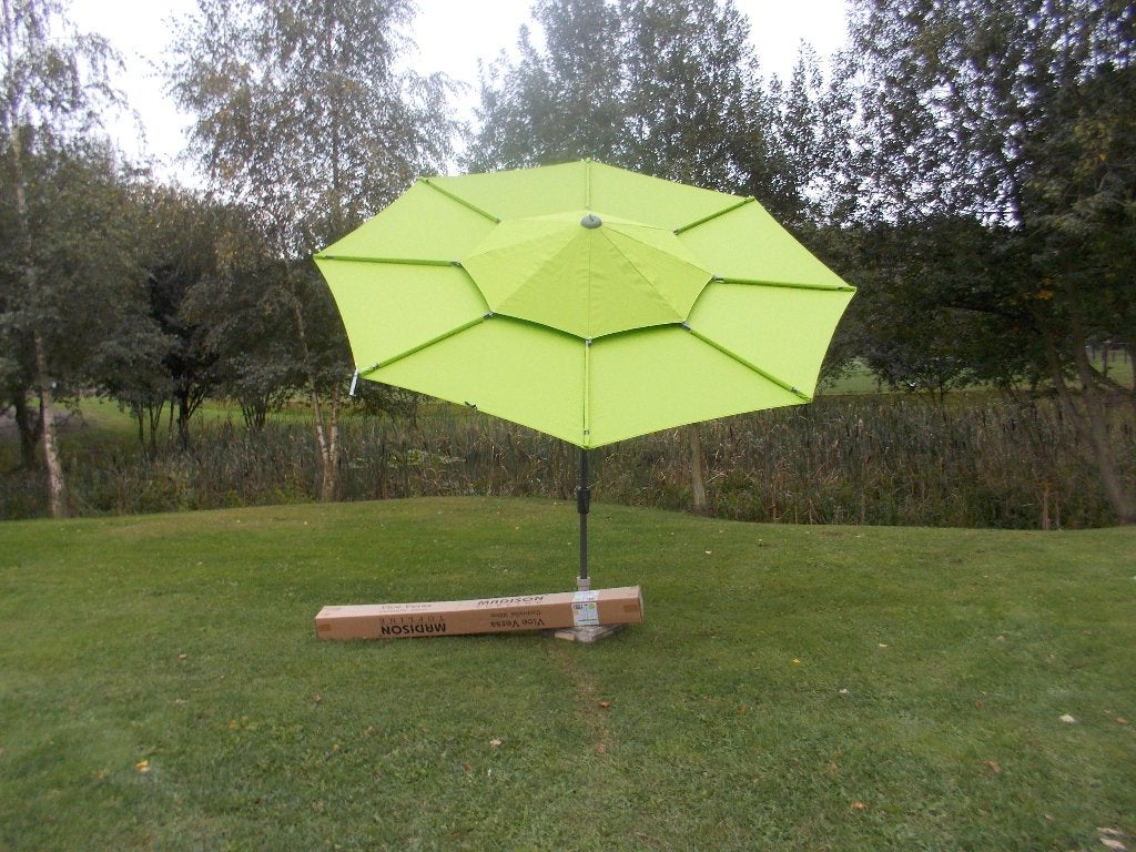 Nieuwe 3 meter parasol MADISON + een granietvoet, Ophalen, Zo goed als nieuw, Kantelbaar, Stokparasol
