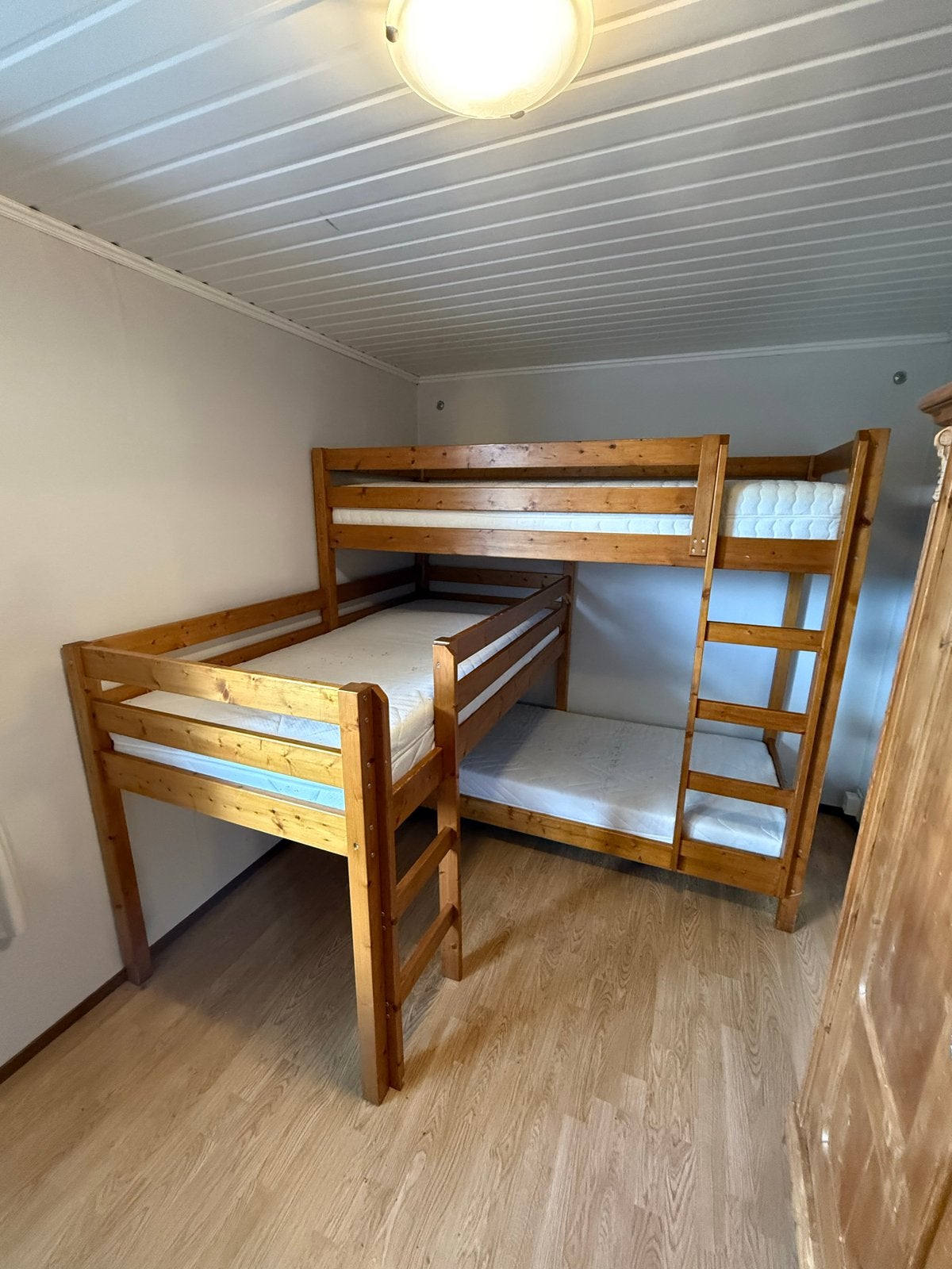 Stevig 3-persoons stapelbed / massief hout, Ophalen, Gebruikt, Tweepersoons, Overige maten