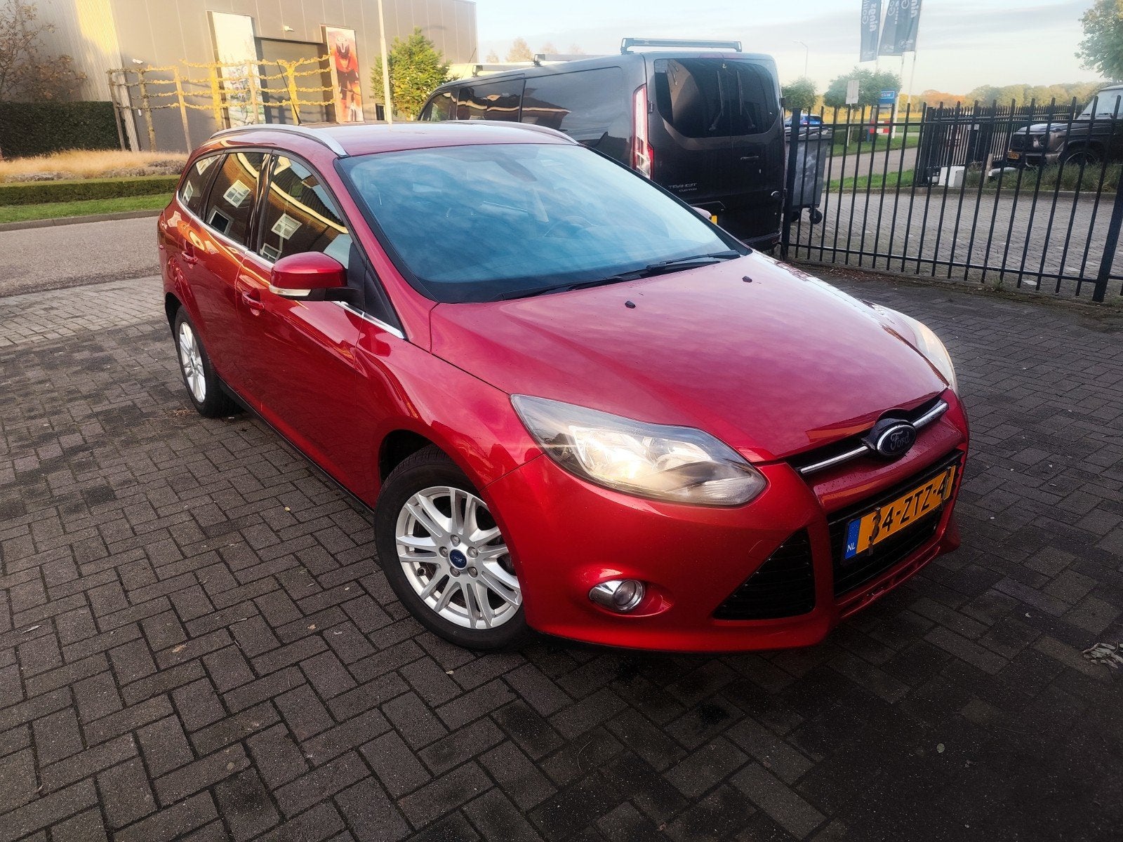 Ford Focus titanium station nieuwe distributieriem en apk, Auto's, Euro 5, 125 pk, Bluetooth, Origineel Nederlands