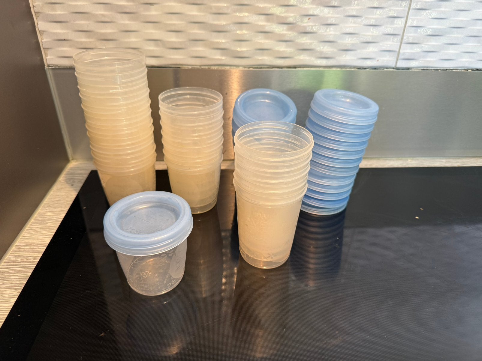 Philips avent babyvoeding/ moedermelk bewaarbakkes 25 stuks, Ophalen of Verzenden, Gebruikt, Overige typen, Philips Avent