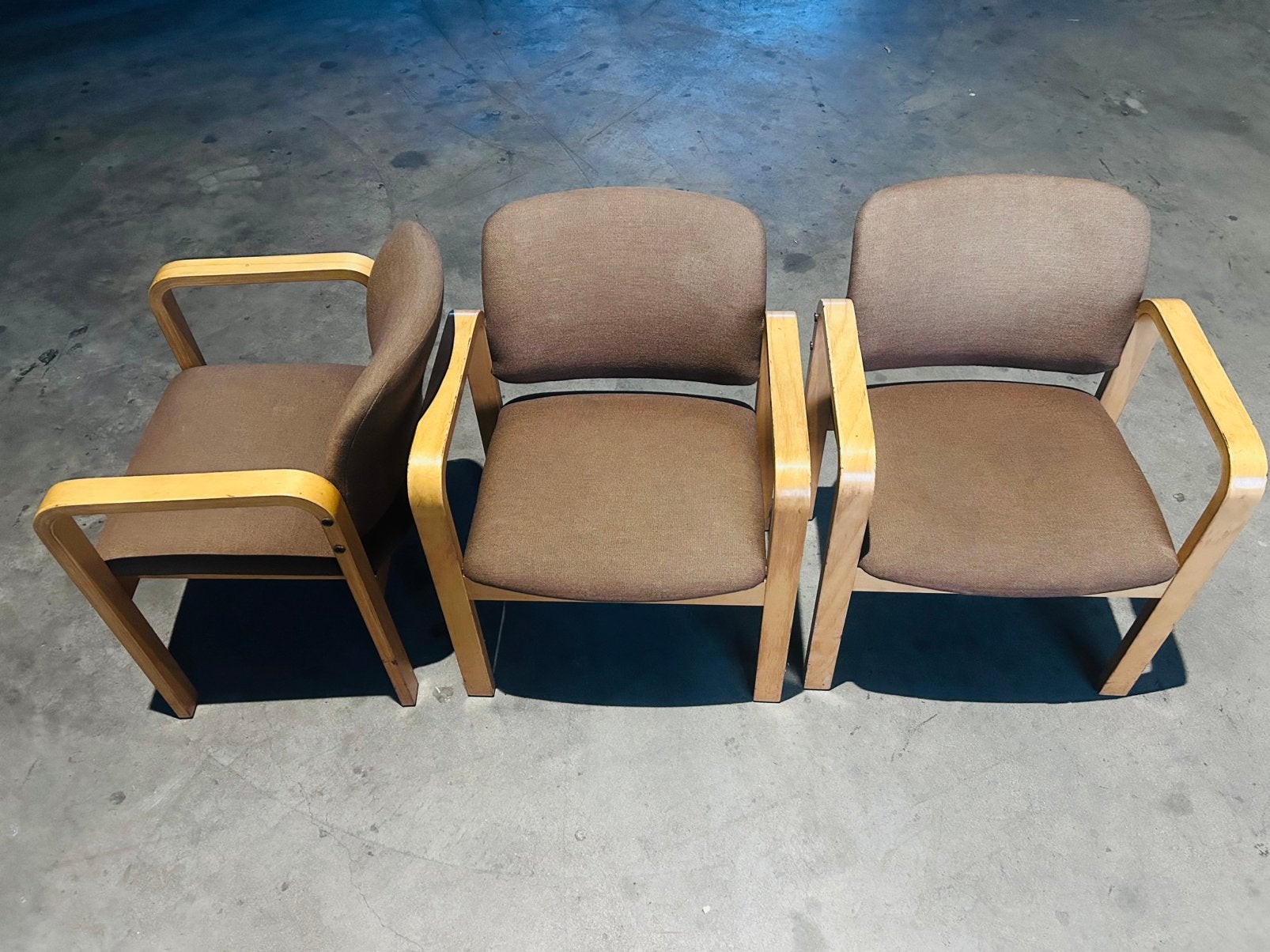 3 deens design vintage bruin eetkamerstoelen stoelen leuning, Ophalen, Hout, Bruin, Zo goed als nieuw
