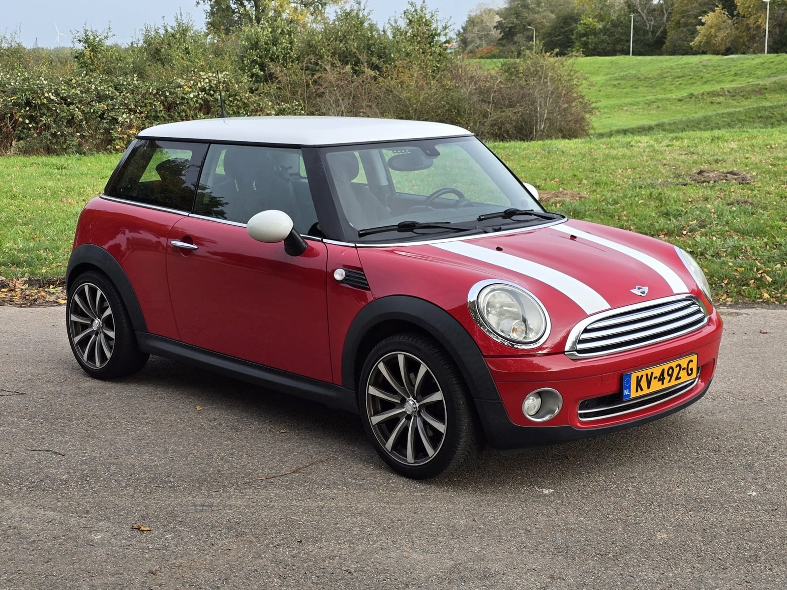 Mini 1.6 16V Cooper Rood Nieuwe APK, Voorwielaandrijving, 750 kg, 4 cilinders, 4 stoelen