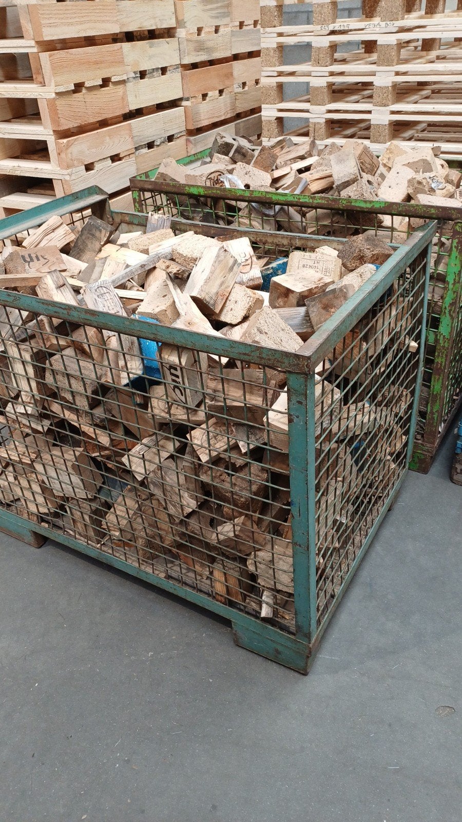 afval stukken van pallets Per bak., Tuin en Terras, Minder dan 3 m³, Ophalen