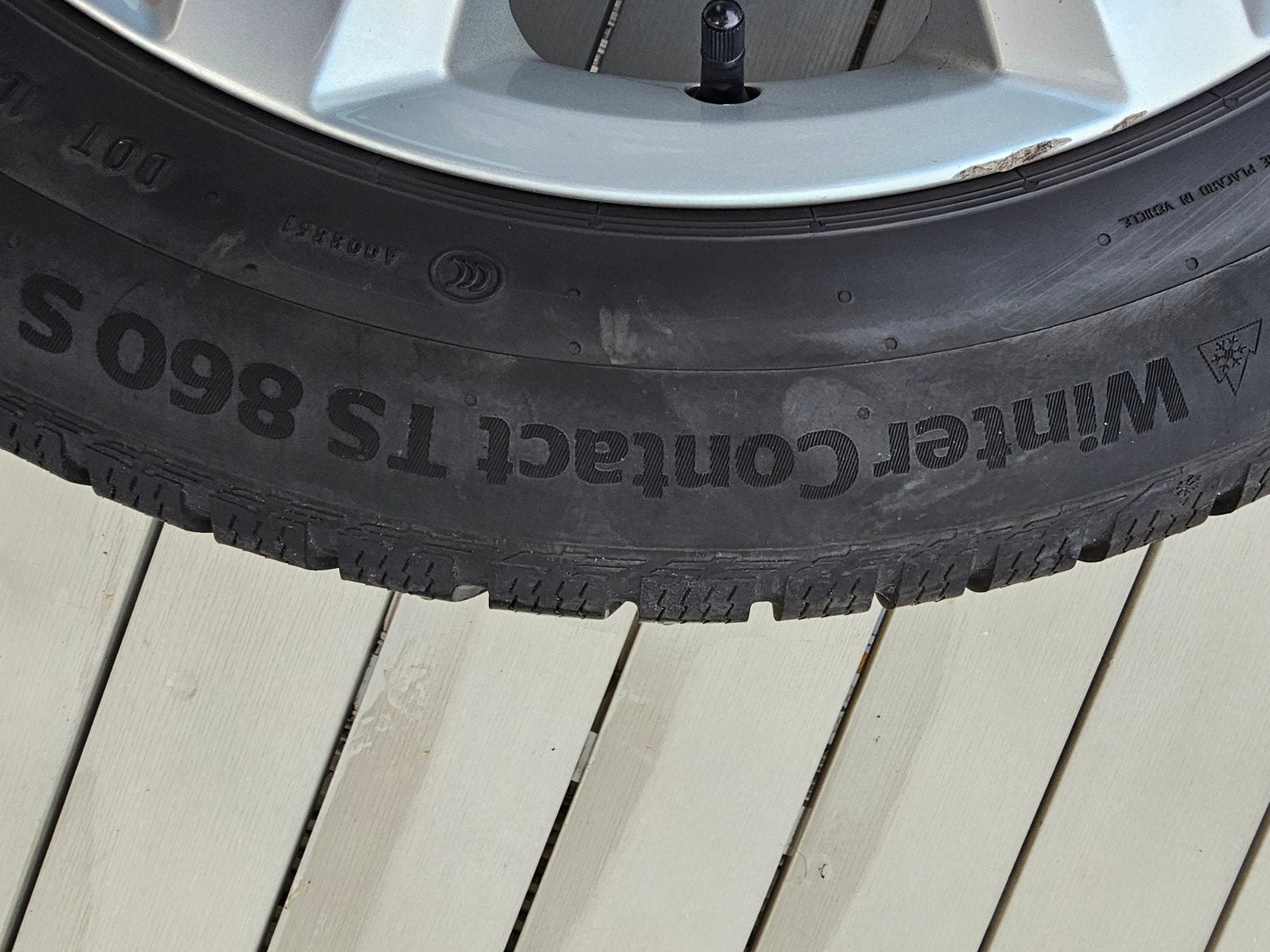 set winterbanden met lm velgen volvo 225/55/17, Auto-onderdelen, Ophalen, Gebruikt, Banden en Velgen, 17 inch