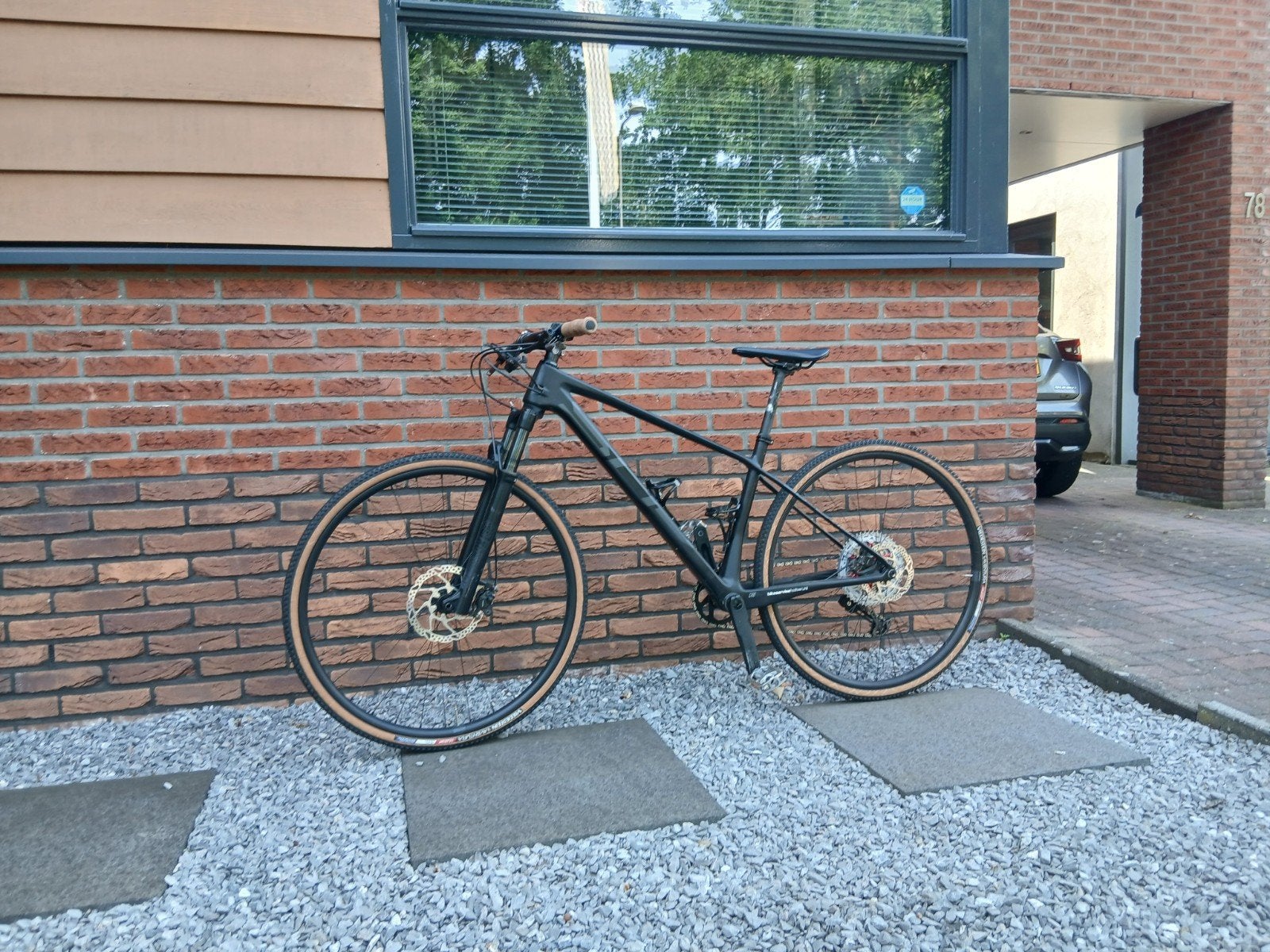Mountainbike carbon frame merk SUP, 28 inch, Vering, 10 tot 15 versnellingen, Zo goed als nieuw