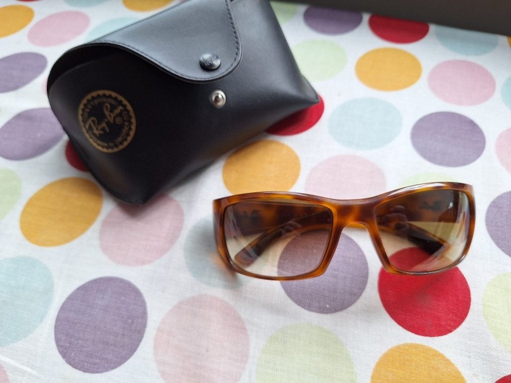 Ray-Ban zonnebril, Sieraden, Tassen en Uiterlijk, Zonnebrillen en Brillen | Dames, Gebruikt, Zonnebril, Bruin, Ophalen of Verzenden