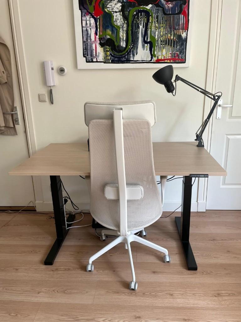 Elektrisch Bureau 140x80 + Stoel en Accessoires, Ophalen, Gebruikt, Modern, 80 cm