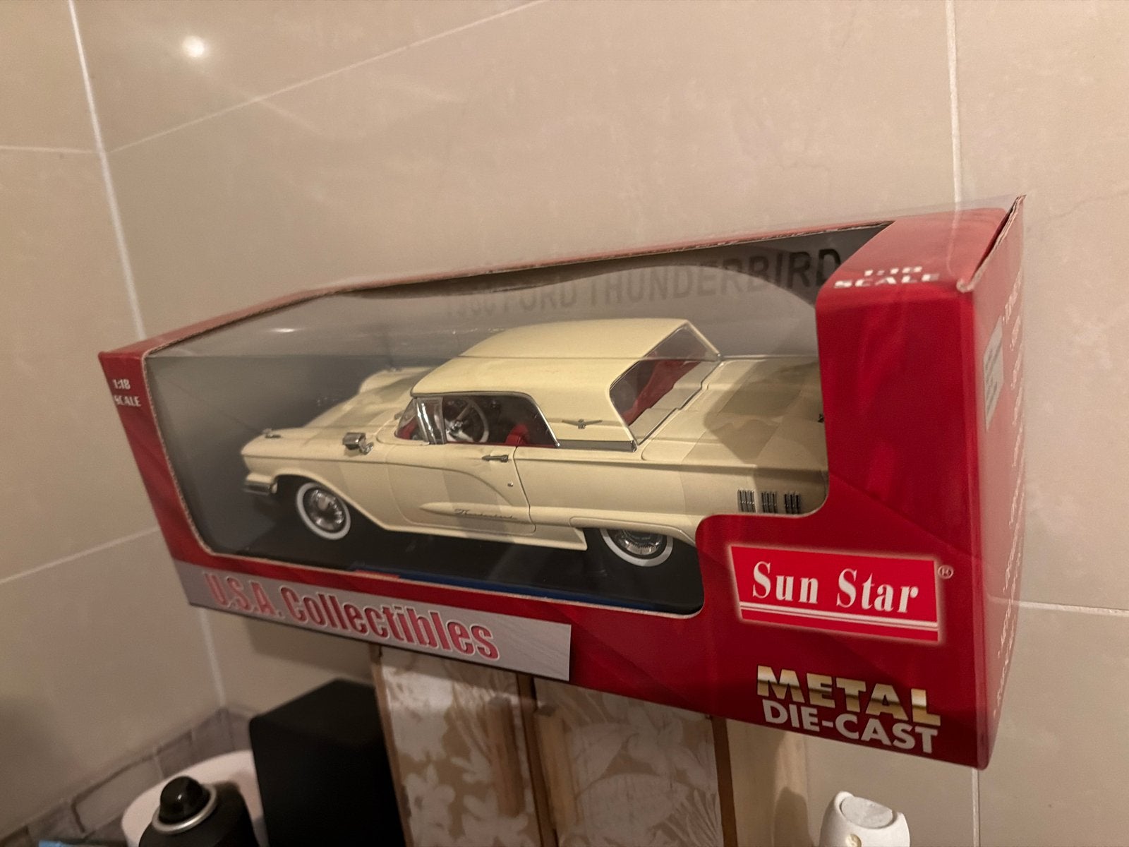 Sun Star 1/18 1960 Ford Thunderbird  Nieuw, Auto, Nieuw, Ophalen of Verzenden, X