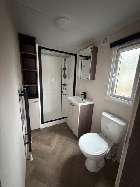 Foto 11 van Chalet te koop : Globus XL MODERN 1130x400 (4 tot 6 pers.)