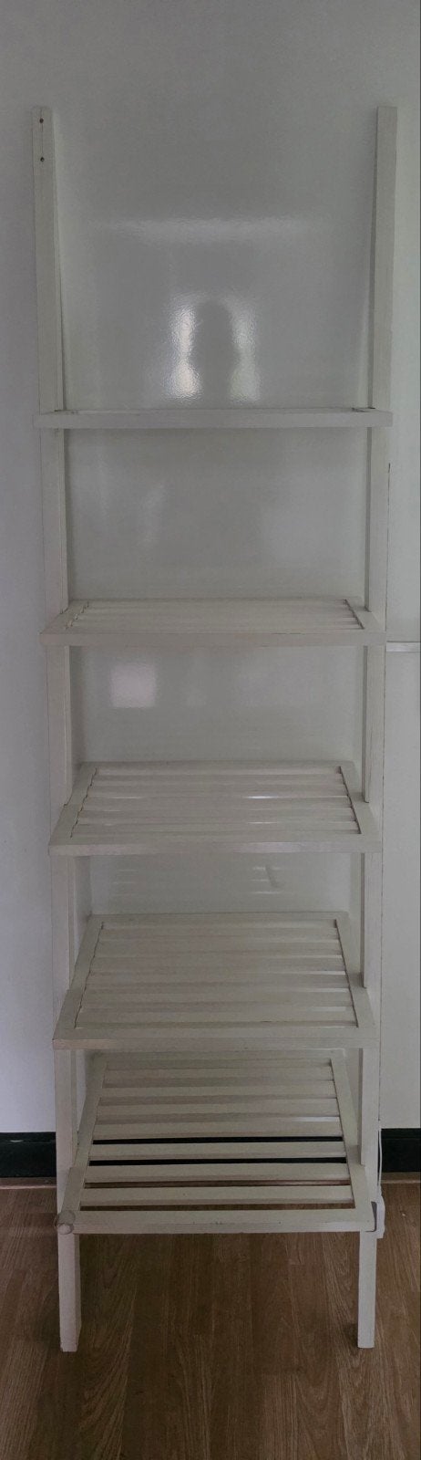 Leuk wand rek met kleine beschadiging zie foto 2, Huis en Inrichting, Kasten | Schoenenrekken, Ophalen
