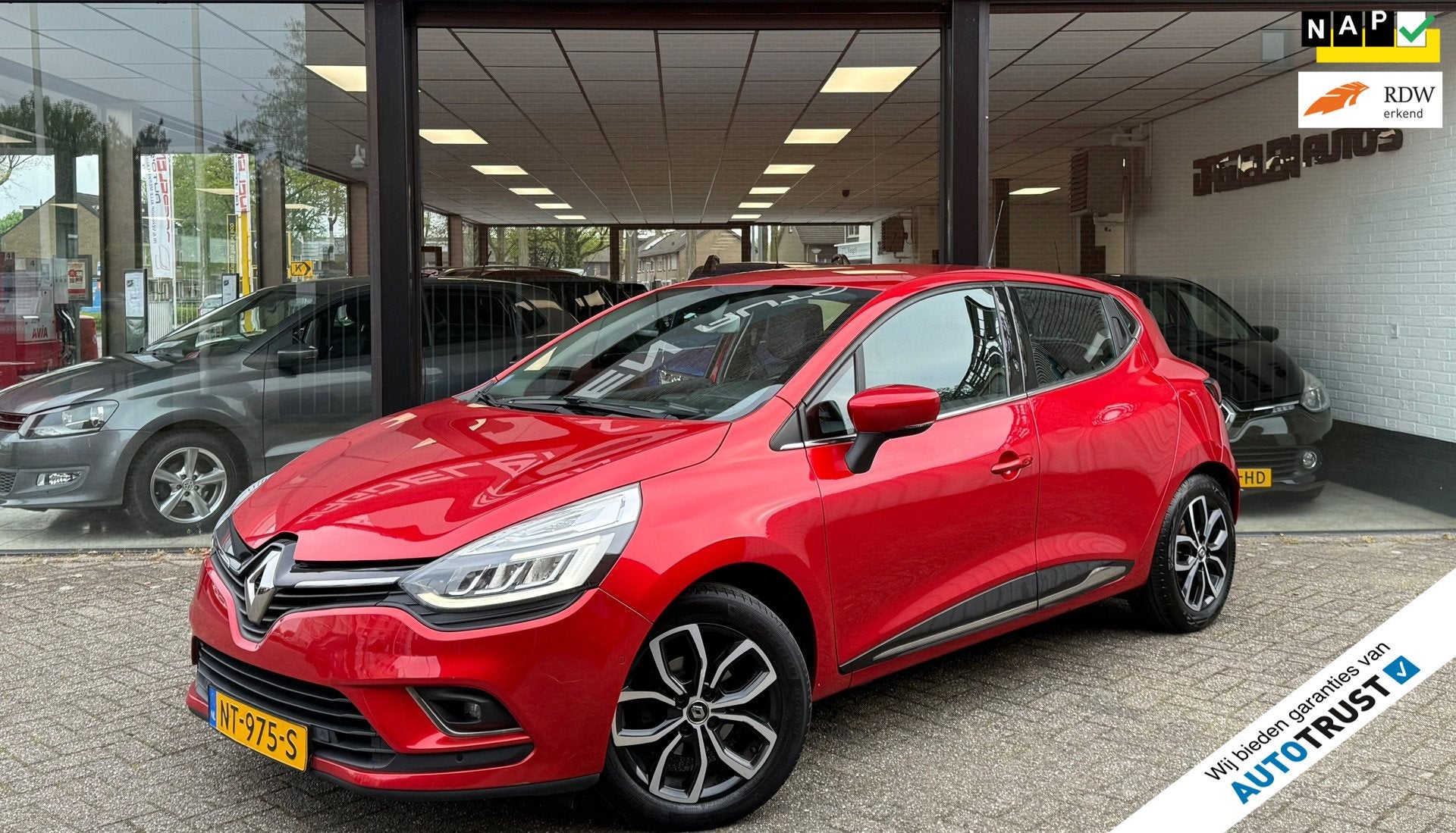 Renault Clio 0.9 TCe Intens 1e EIG | NAVI | CAMERA | PARK AS, Voorwielaandrijving, 898 cc, Gebruikt, Leder en Stof