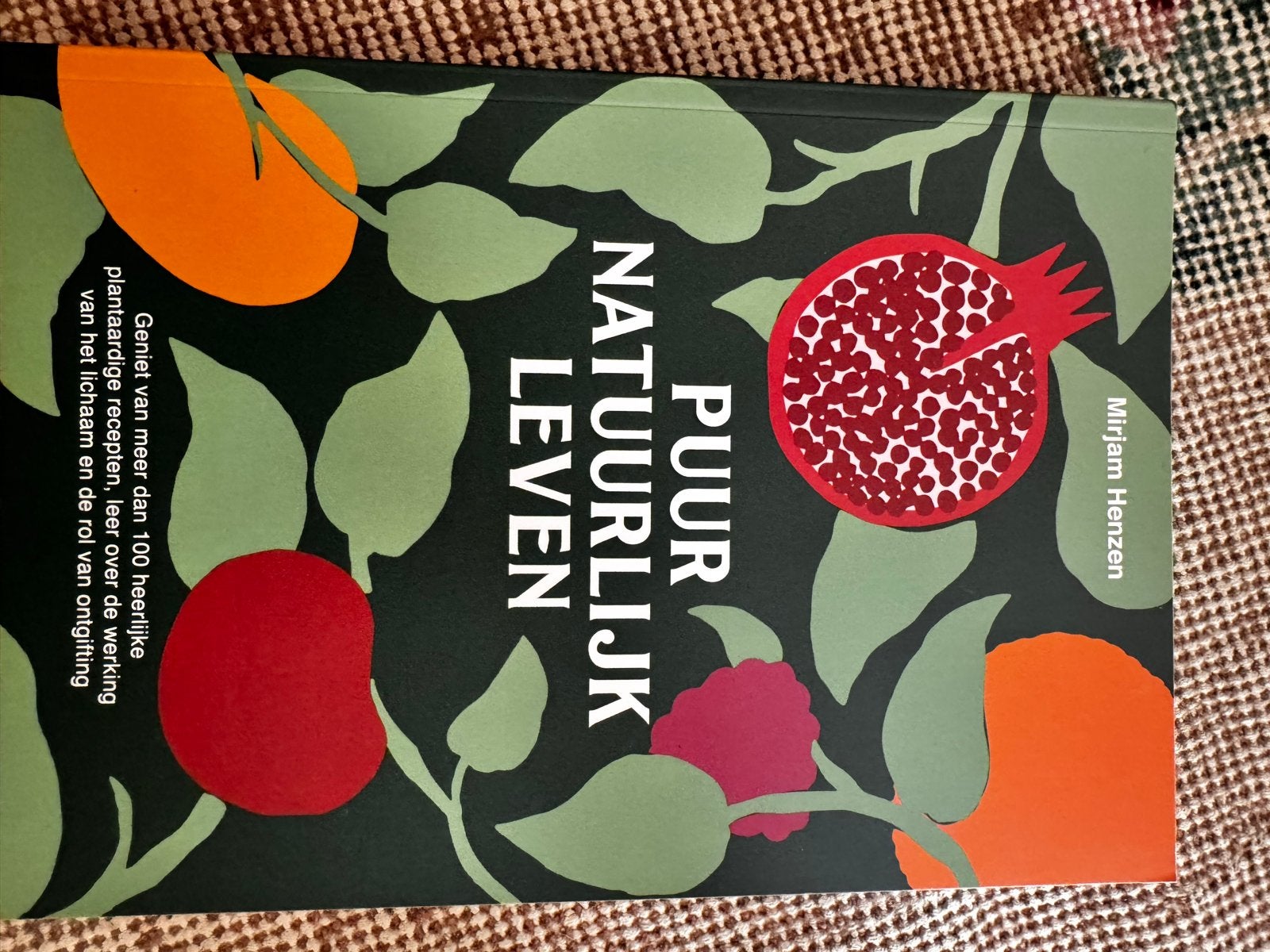 Puur Natuurlijk Leven - Mirjam Henzen, Boeken, Ophalen of Verzenden, Zo goed als nieuw, Dieet en Voeding