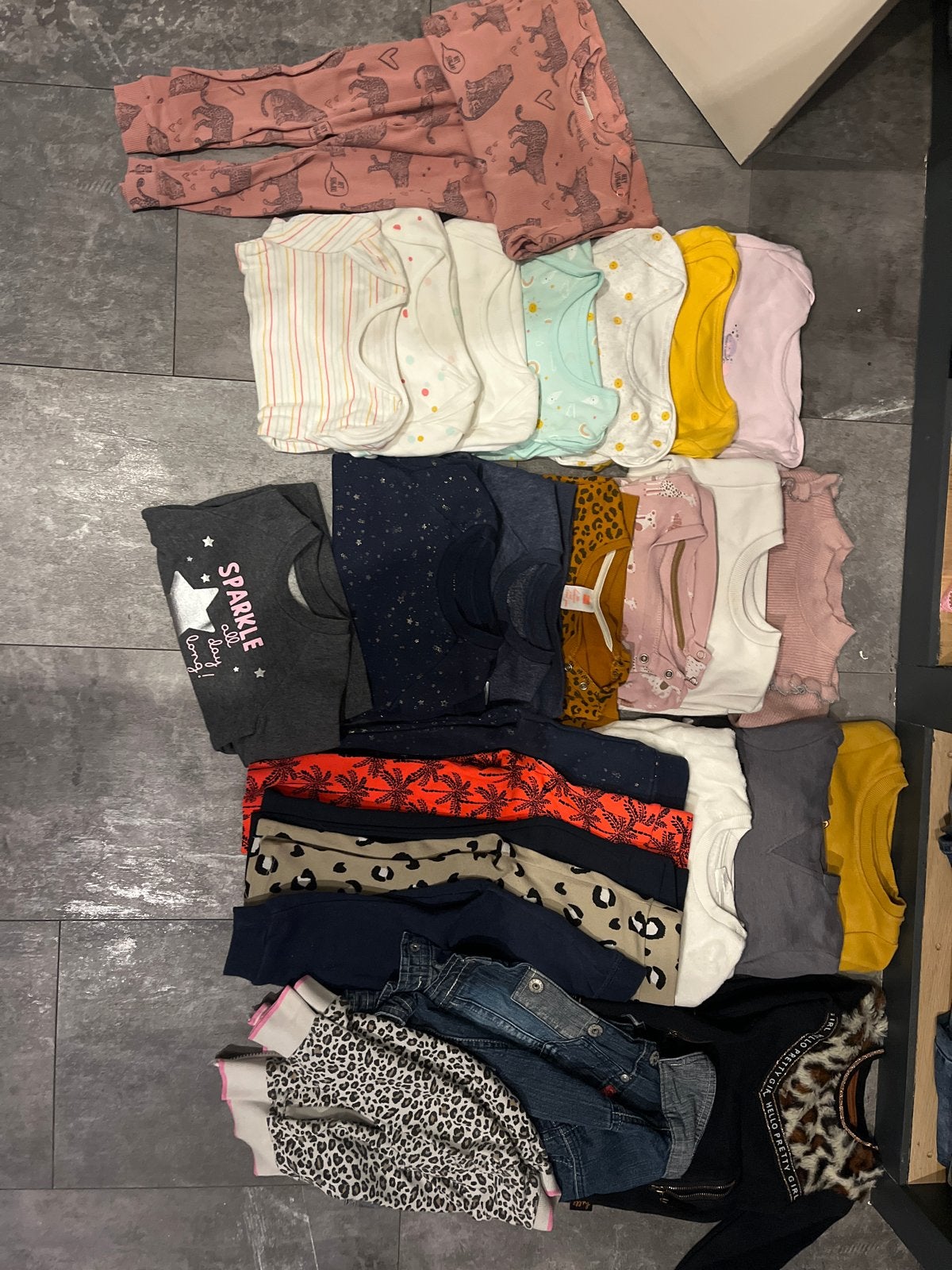 Kledingpakket baby maat 86/92: Feetje, rompers, truien, jurk, Ophalen, Zo goed als nieuw, Maat 92