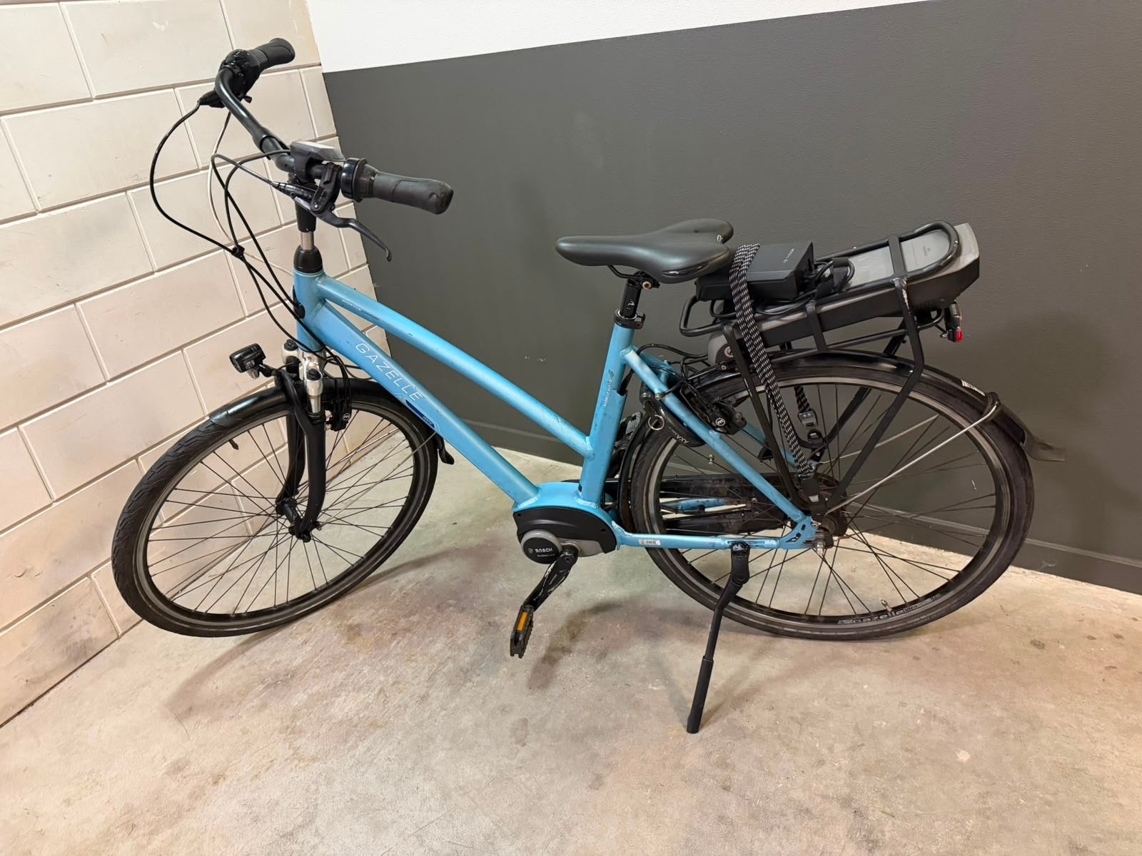 2 Gazelle fietsen: 1 elektrische en 1 normale fiets, Ophalen, Zo goed als nieuw, Gazelle