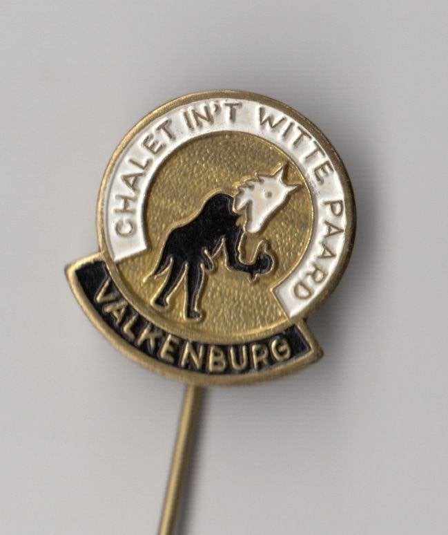 Valkenburg Chalet in 't Witte Paard speldje, Gebruikt, Niet vindbaar, Niet vindbaar, Speldje of Pin