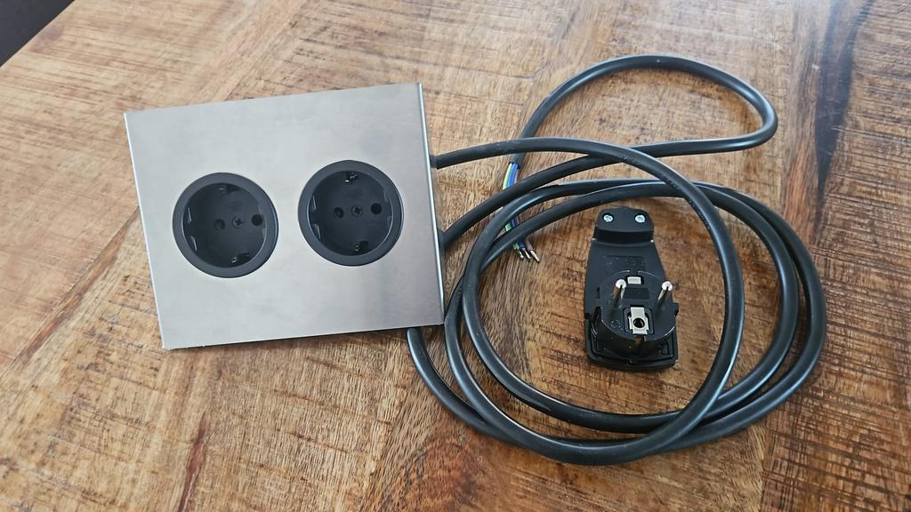 Hoek stopcontact keuken, Ophalen of Verzenden, Zo goed als nieuw, Stopcontact