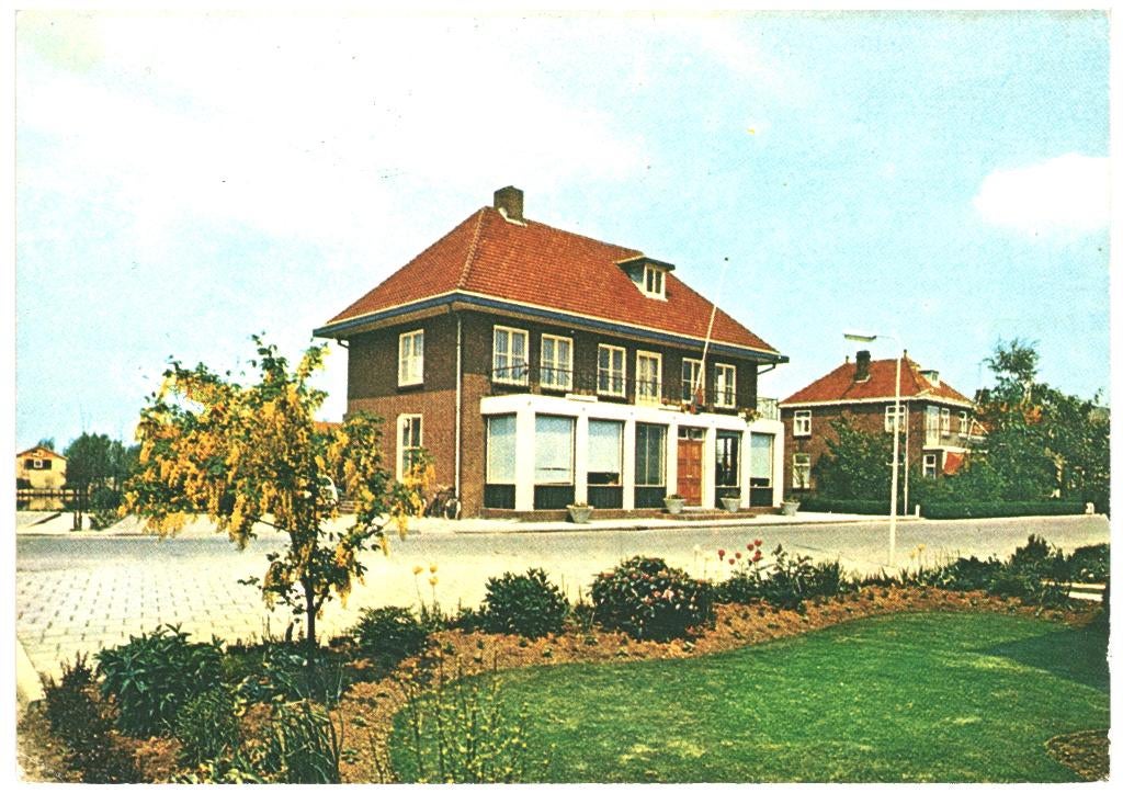 993236 Giessenburg ZH 1974 Gemeentehuis Gelopen
