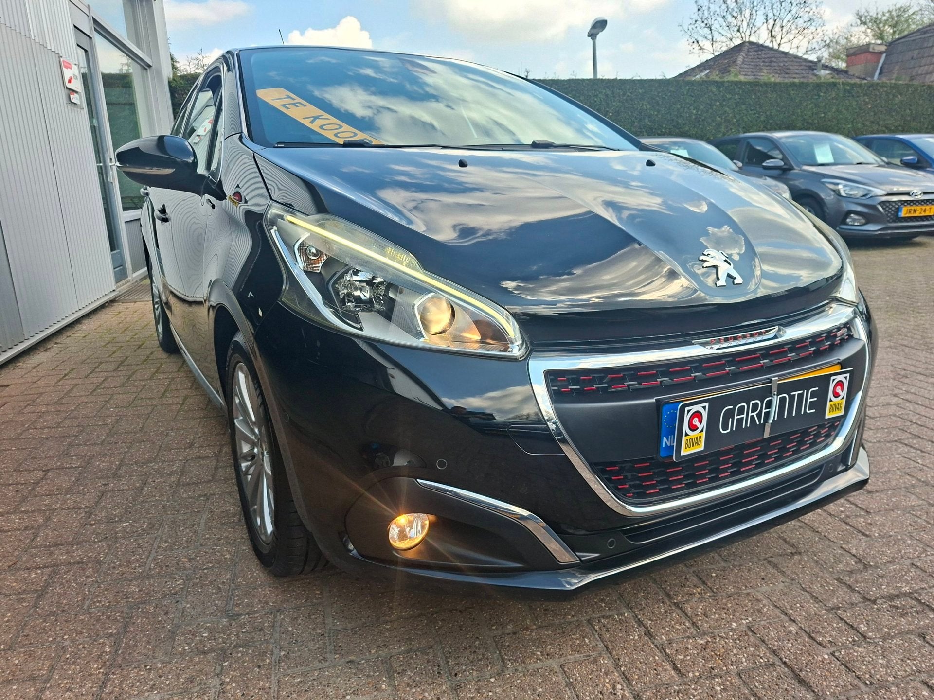 Foto 4 van Peugeot 208 Automaat Camera GT-Line Leer Navi Trekhaak