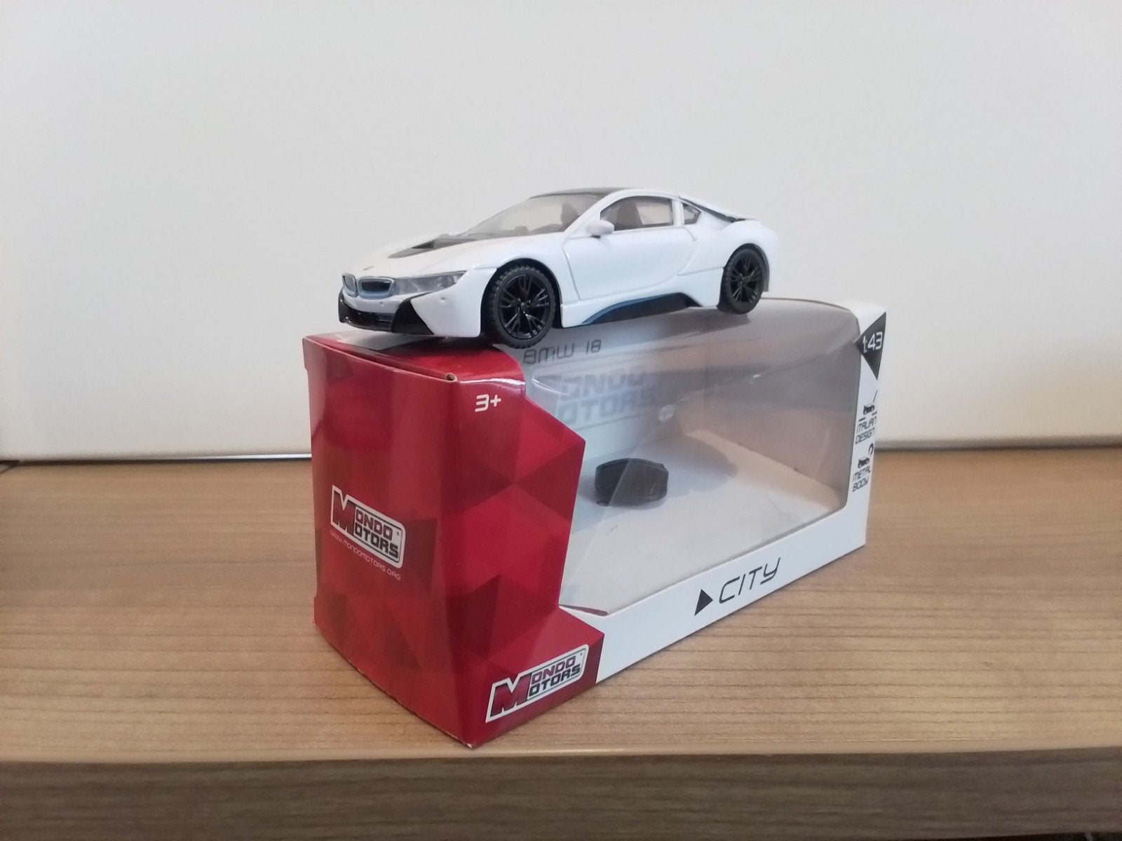 Mondo Motors. BMW I8.  wit., Ophalen of Verzenden, Zo goed als nieuw, Auto
