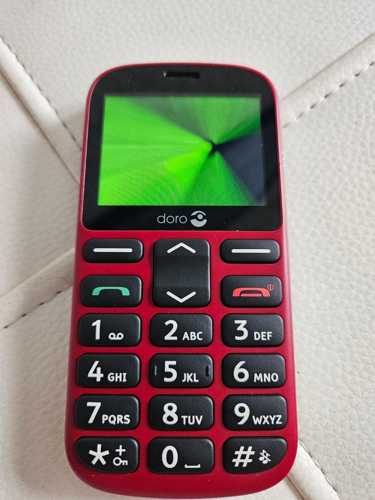 Nieuw Senioren telefoon merk Doro model 1361,Dualsim,voor €2, Nieuw, Ophalen of Verzenden, Klassiek of Candybar, Zonder simlock