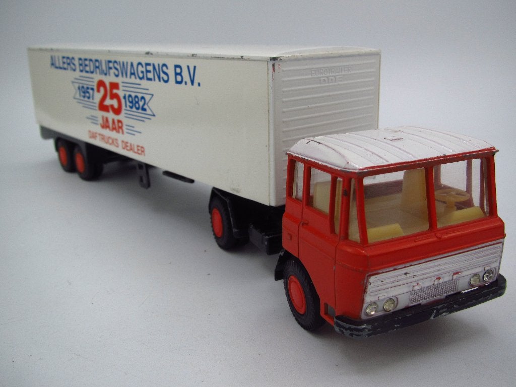 Lion car - DAF 2600 Modeltruck '' Allers Bedrijfswagens '', Ophalen of Verzenden, Gebruikt, Bus of Vrachtwagen, Lion Toys