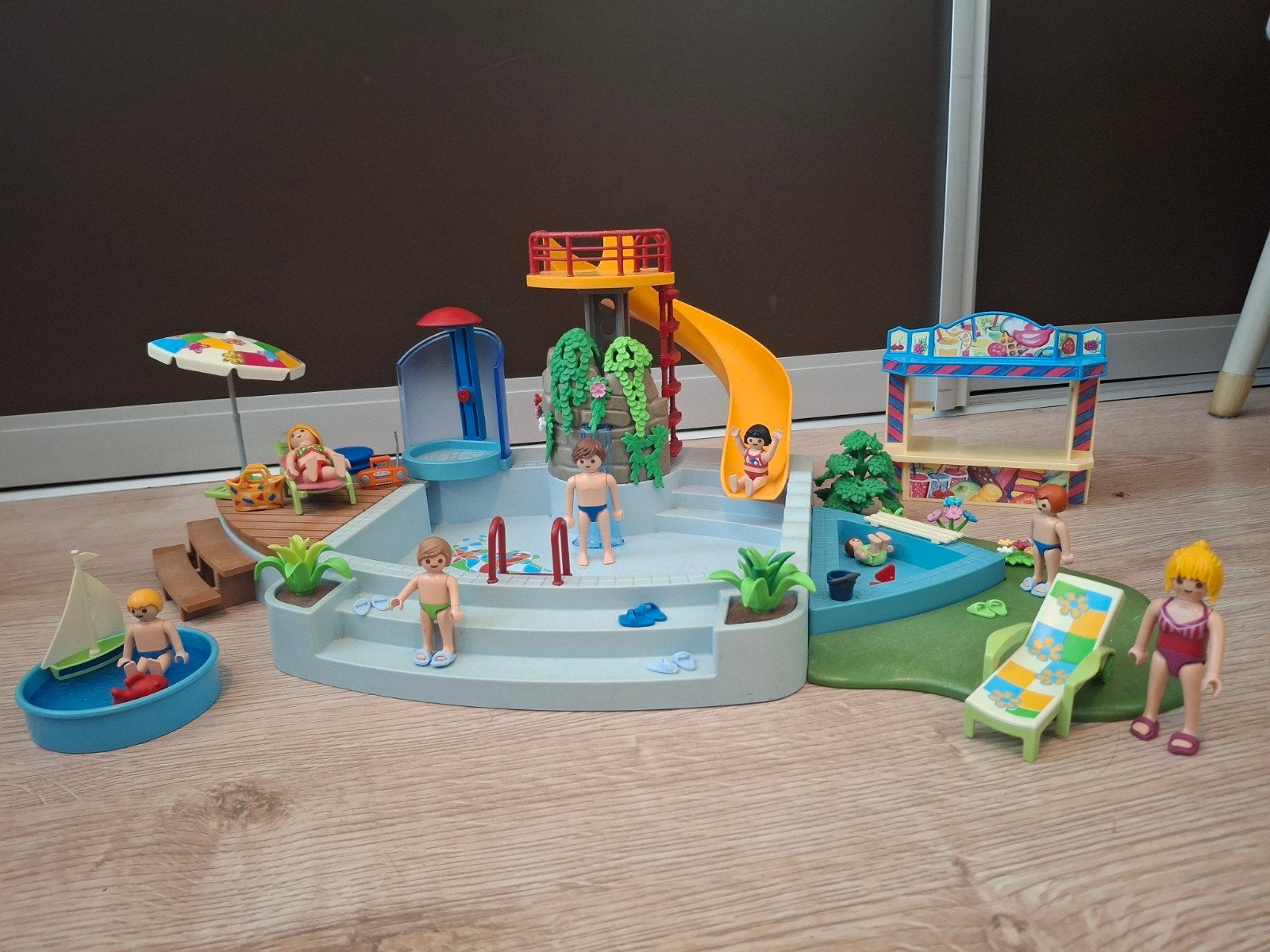 Playmobil Zwembad met glijbaan en veel accessoires, Ophalen of Verzenden, Gebruikt